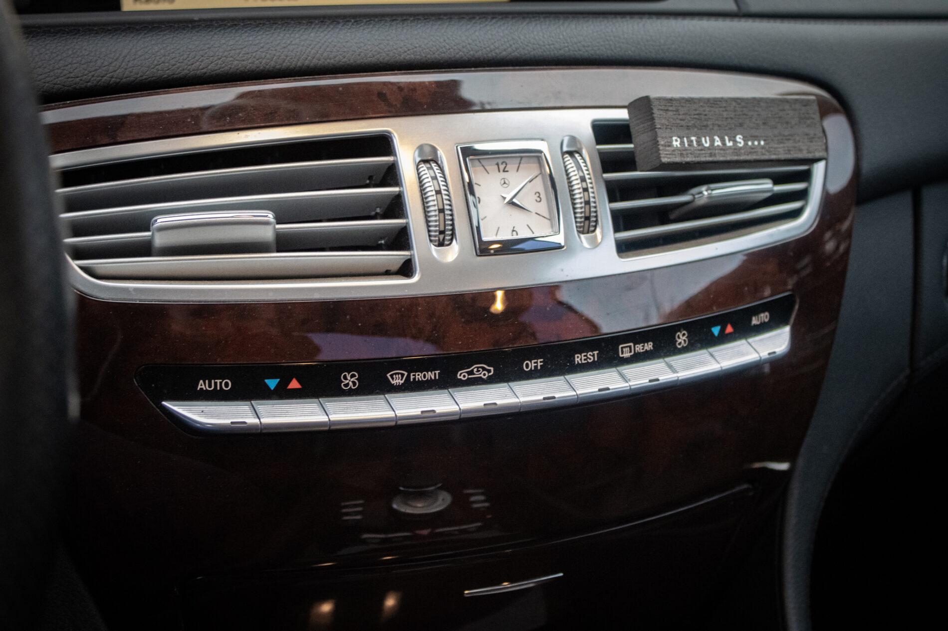 2008 Mercedes-Benz CL 500, černá kupé, 198 186 km