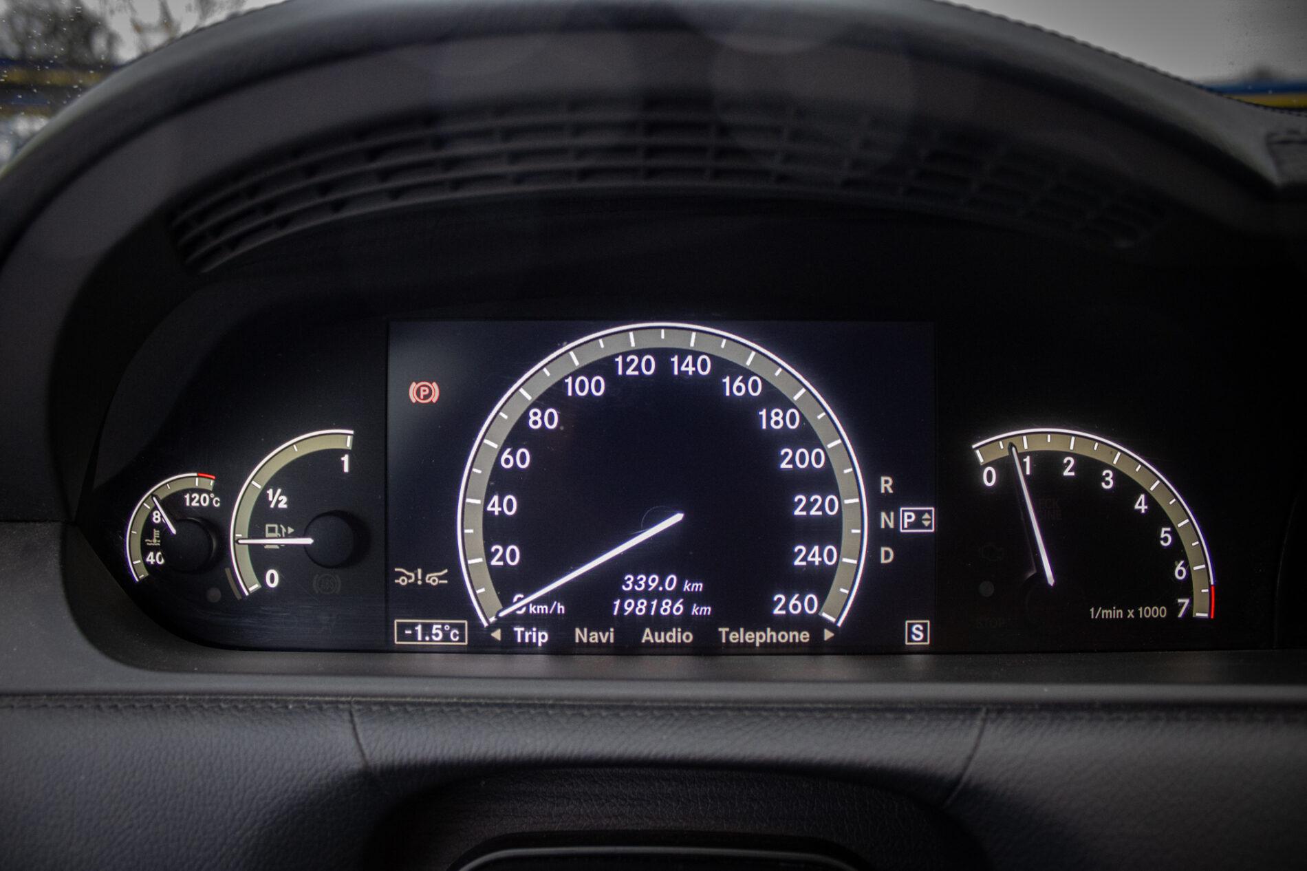 2008 Mercedes-Benz CL 500, černá kupé, 198 186 km