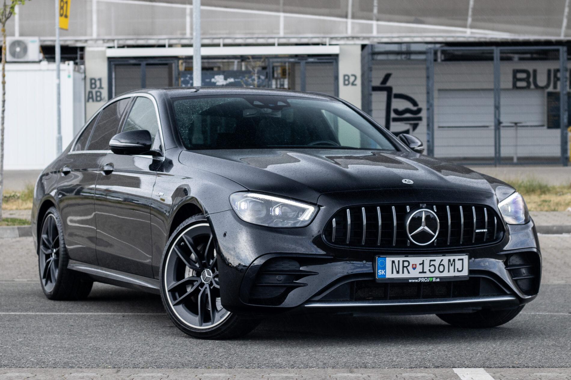 2020 Mercedes-Benz E 53 AMG, černá sedan, 85 274 km
