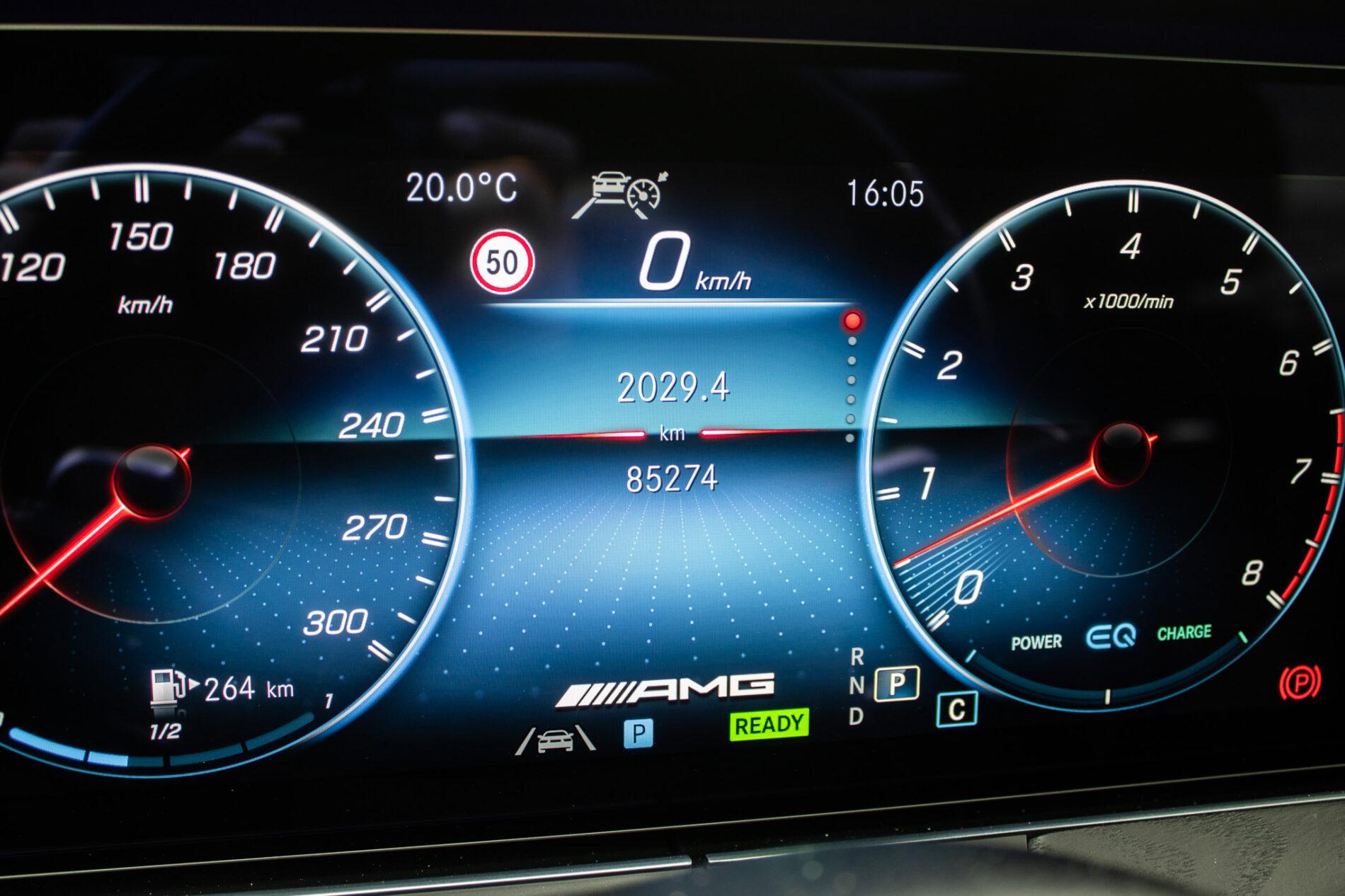 2020 Mercedes-Benz E 53 AMG, černá sedan, 85 274 km
