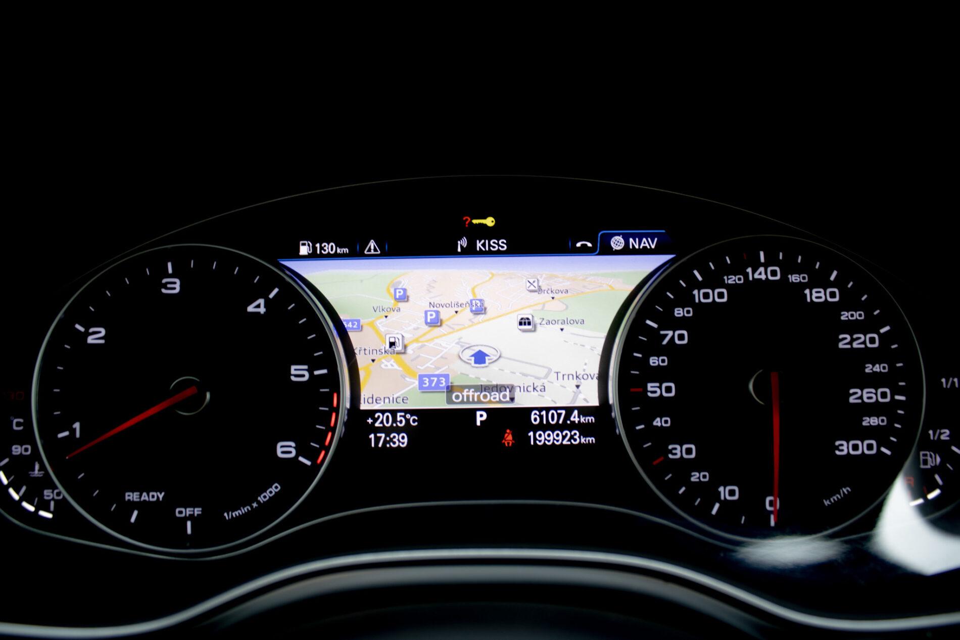 2017 AUDI A6, černá sedan, 199 500 km