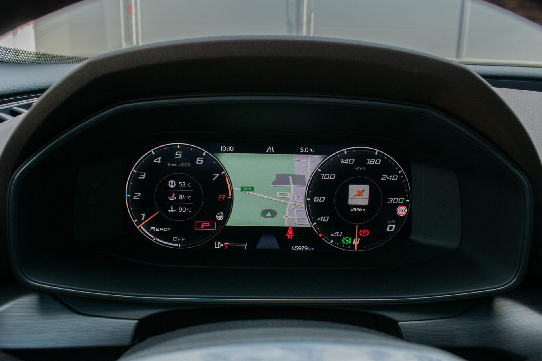 2022 Cupra Formentor VZ5, šedá suv, 45 979 km
