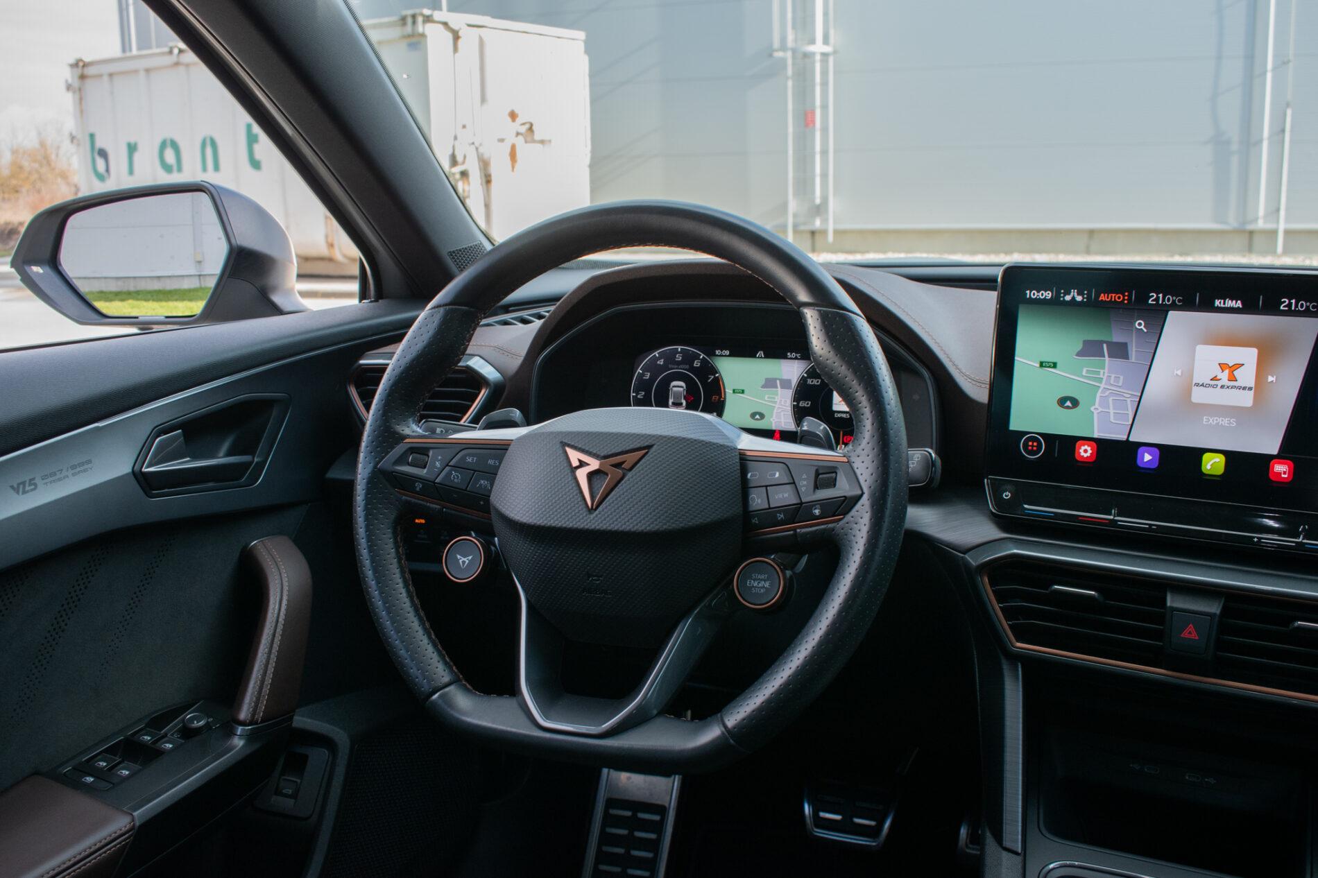 2022 Cupra Formentor VZ5, šedá suv, 45 979 km