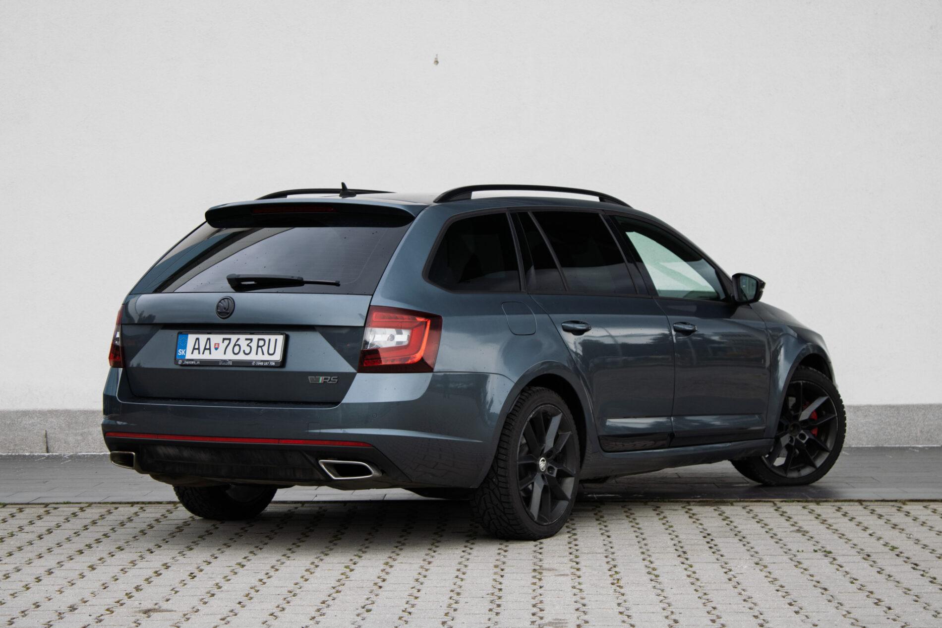 2017 Skoda Octavia RS, šedá kombi, 192 310 km
