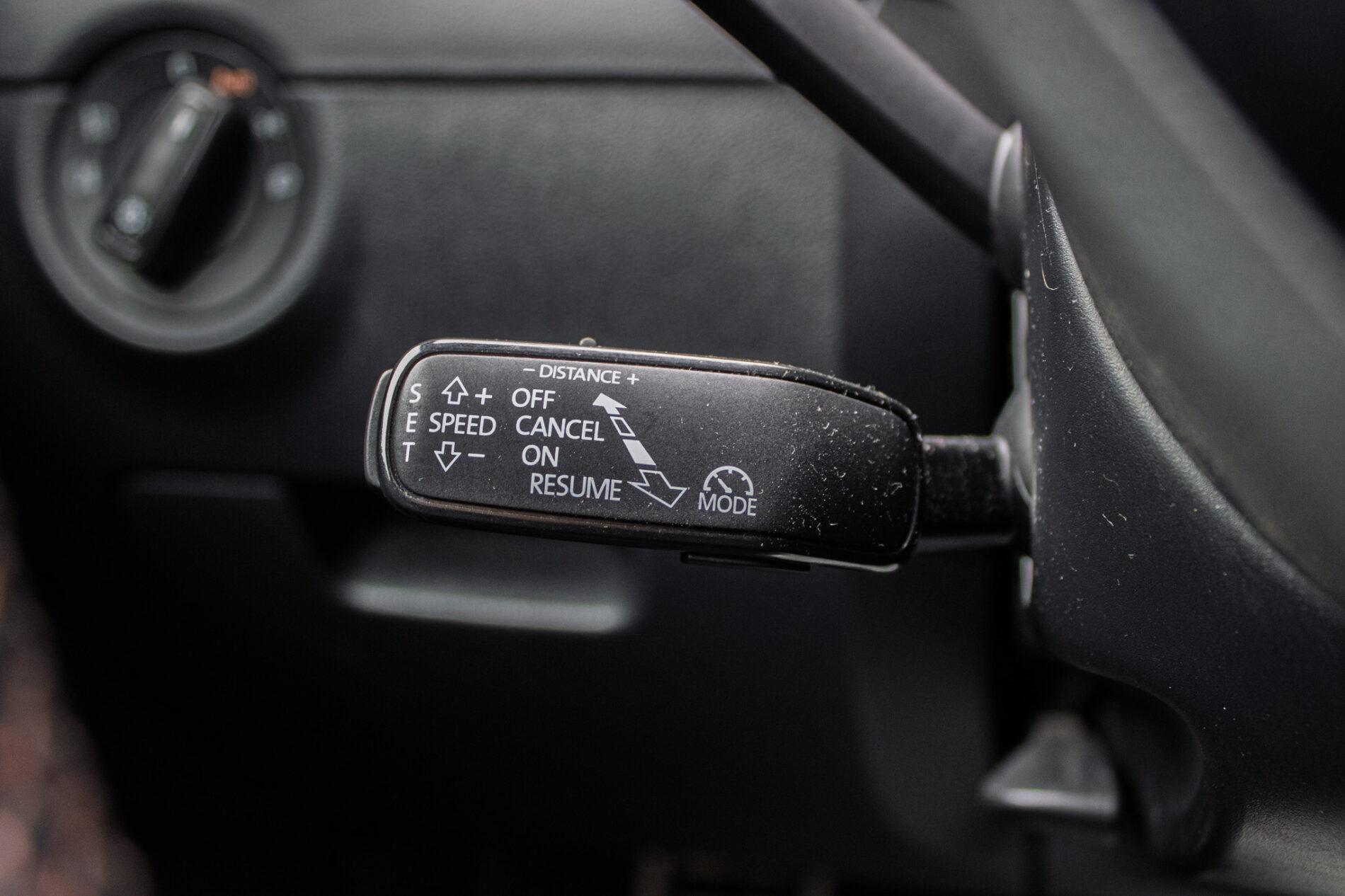 2017 Skoda Octavia RS, šedá kombi, 192 310 km