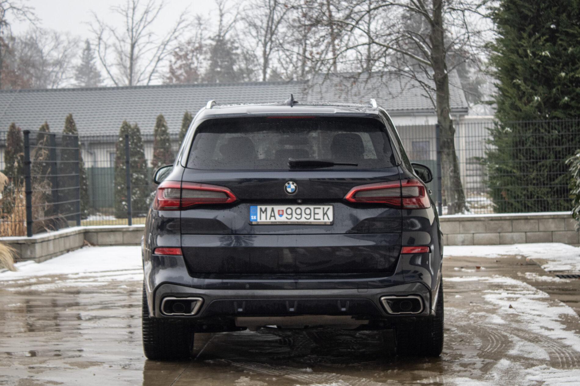 2019 BMW X5 M50d, černá suv, 183 178 km