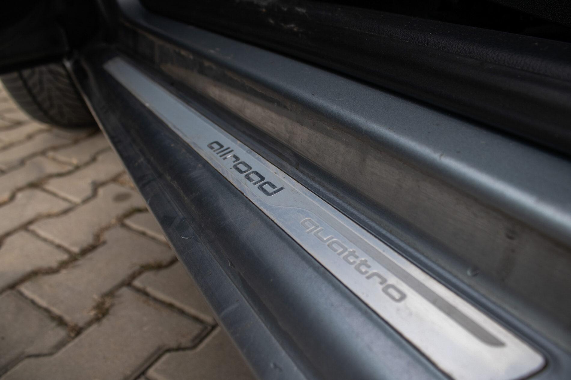 2008 AUDI A6, šedá kombi, 322 480 km