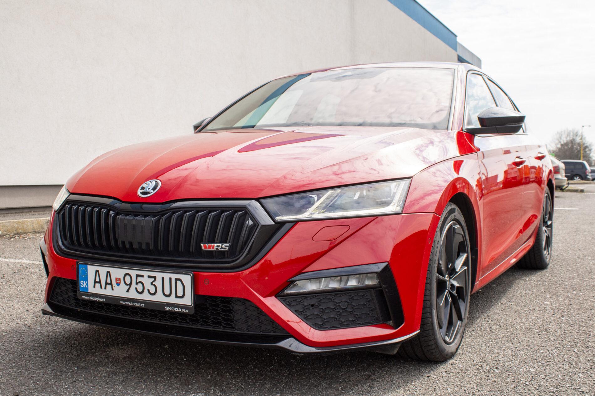 2020 Skoda Octavia RS, červená sedan, 144 815 km