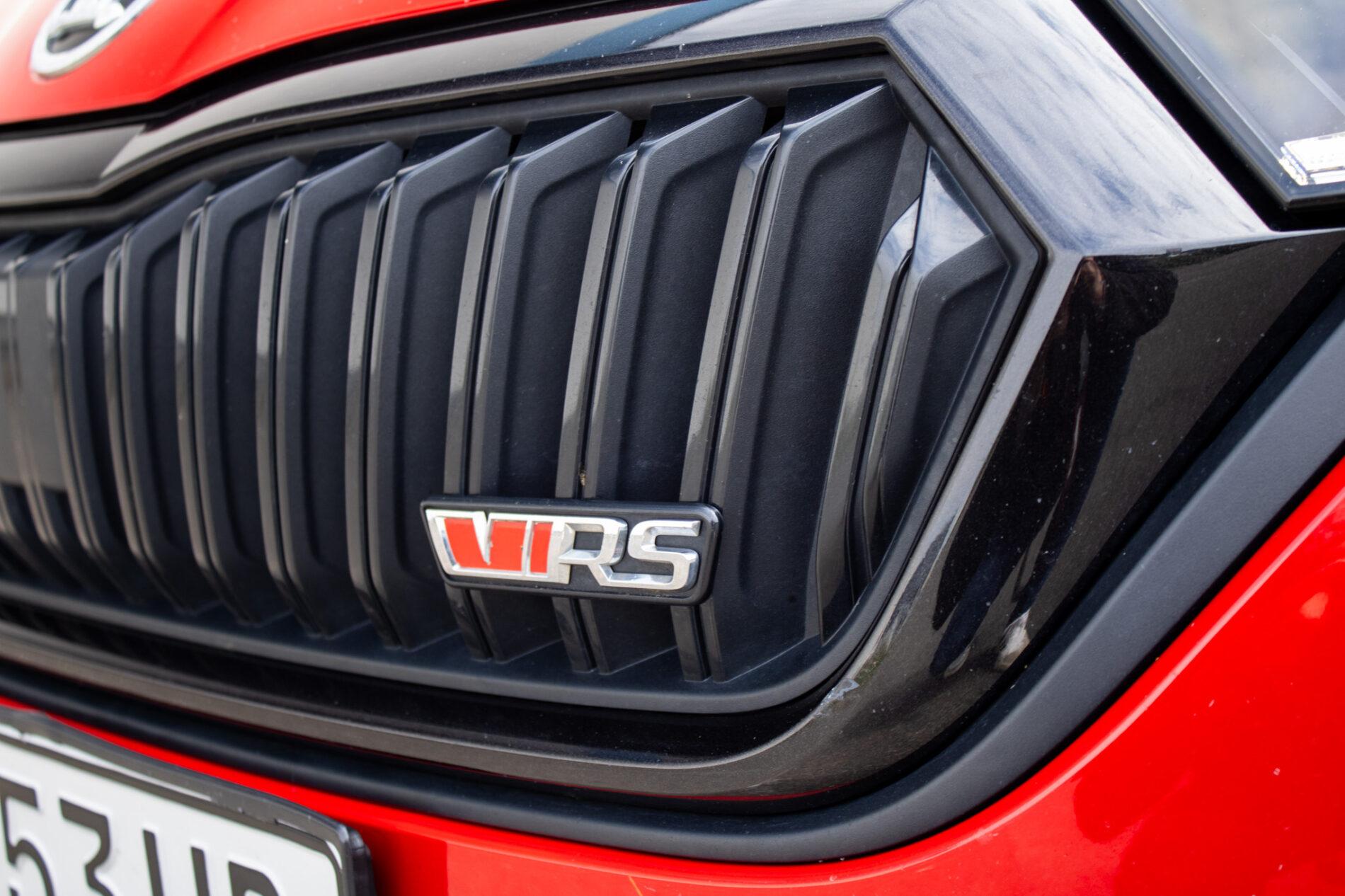 2020 Skoda Octavia RS, červená sedan, 144 815 km