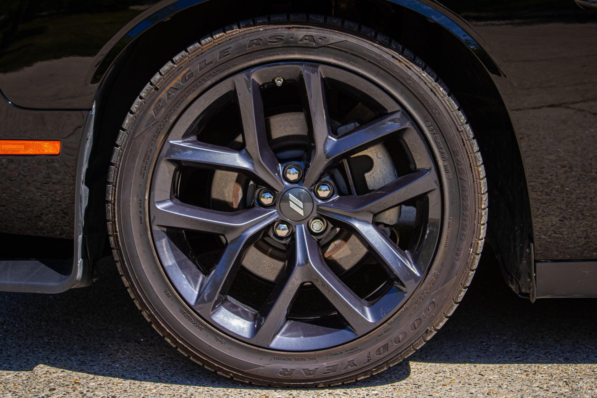 2023 Dodge Challenger, černá kupé, 14 110 km