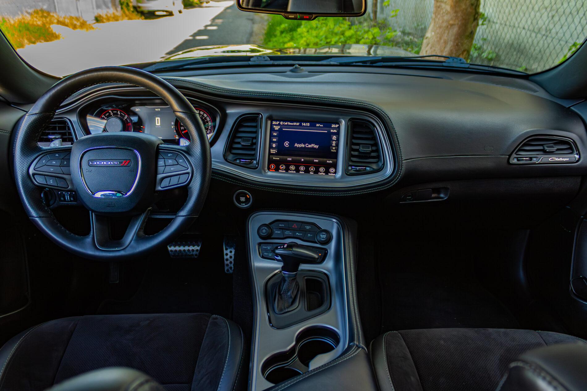 2023 Dodge Challenger, černá kupé, 14 110 km