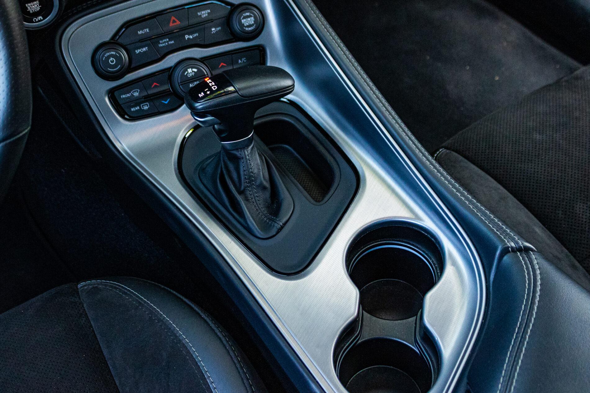 2023 Dodge Challenger, černá kupé, 14 110 km