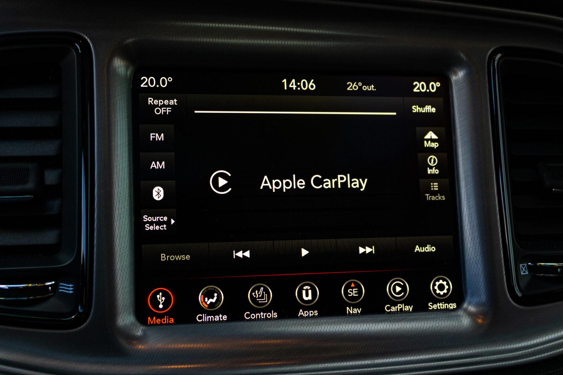 2023 Dodge Challenger, černá kupé, 14 110 km