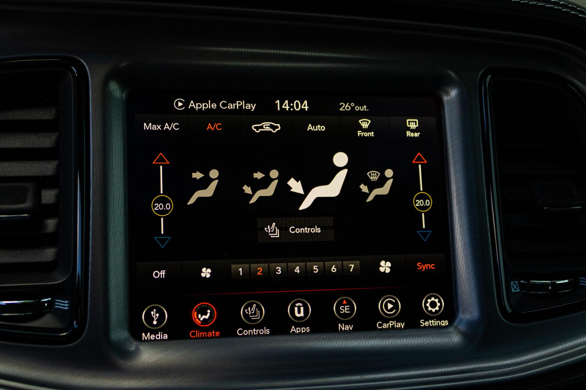 2023 Dodge Challenger, černá kupé, 14 110 km