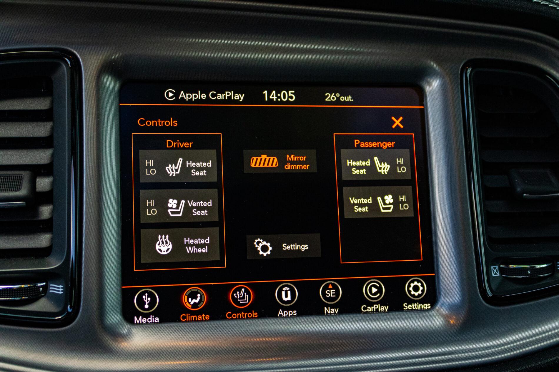 2023 Dodge Challenger, černá kupé, 14 110 km