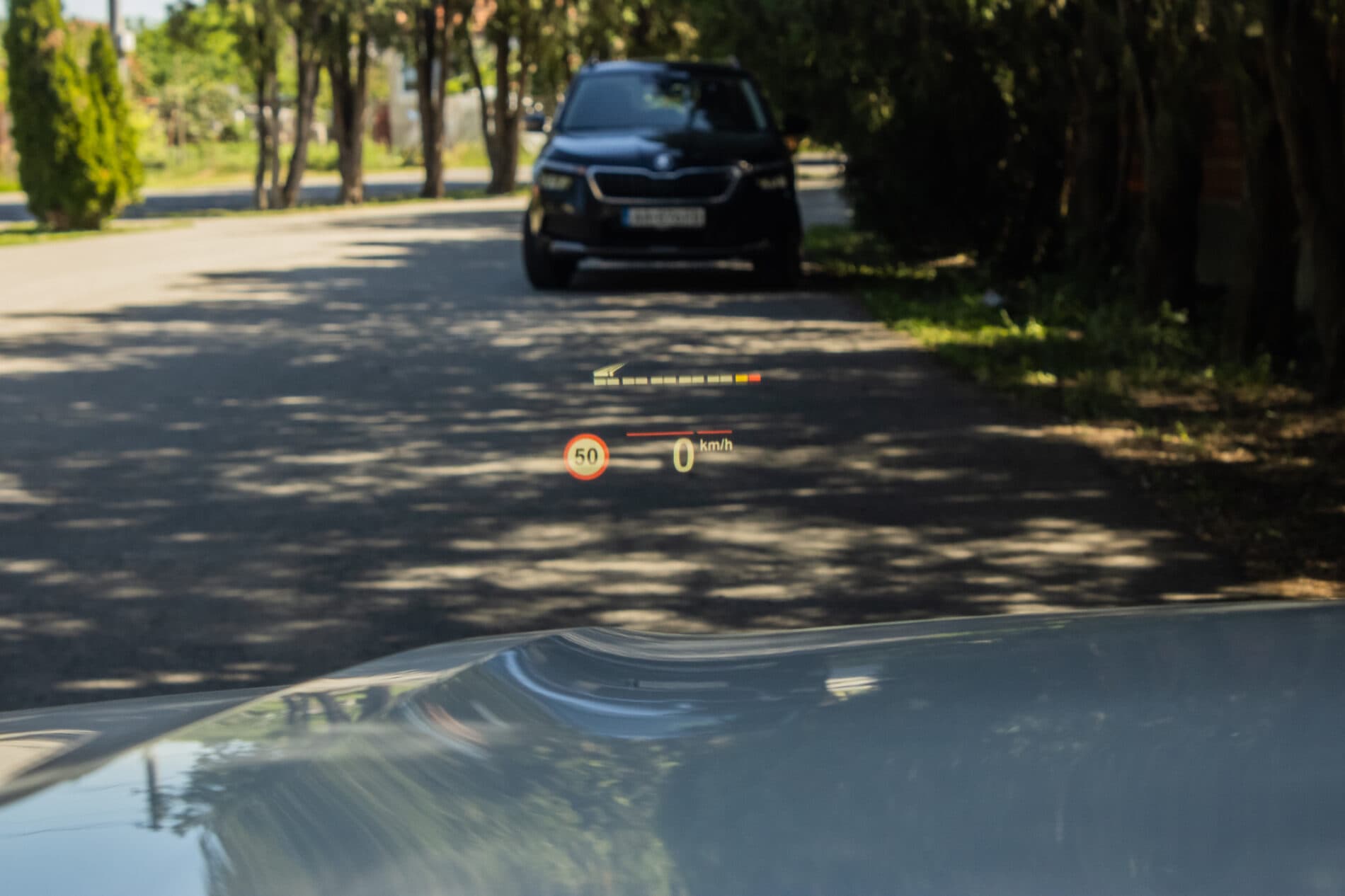 2019 BMW 750d, bílá sedan, 105 849 km