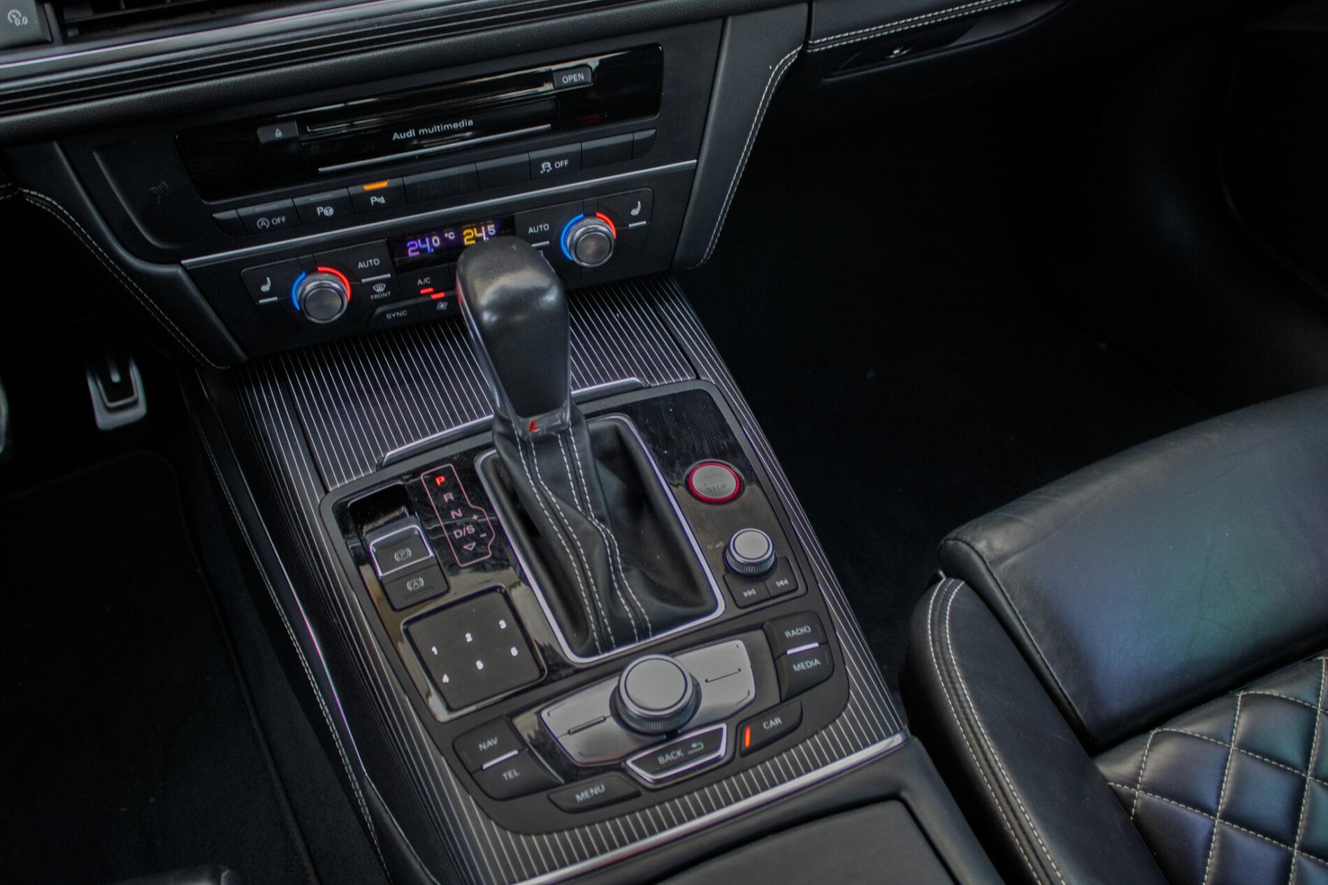 2017 AUDI S6, bílá sedan, 168 986 km