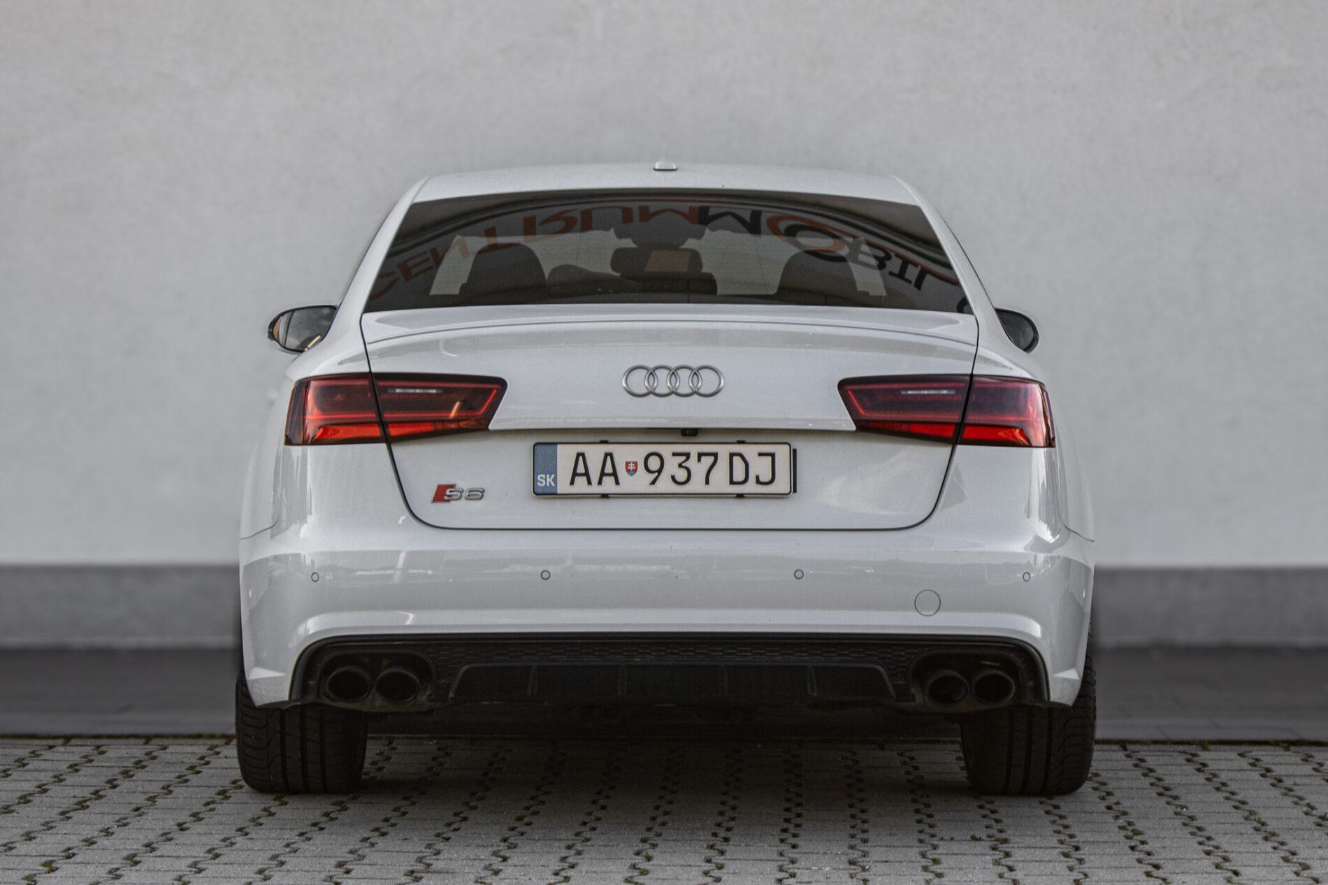 2017 AUDI S6, bílá sedan, 168 986 km