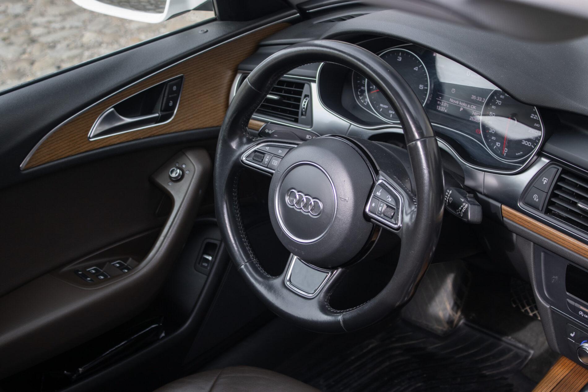 2016 AUDI A6, bílá kombi, 253 654 km