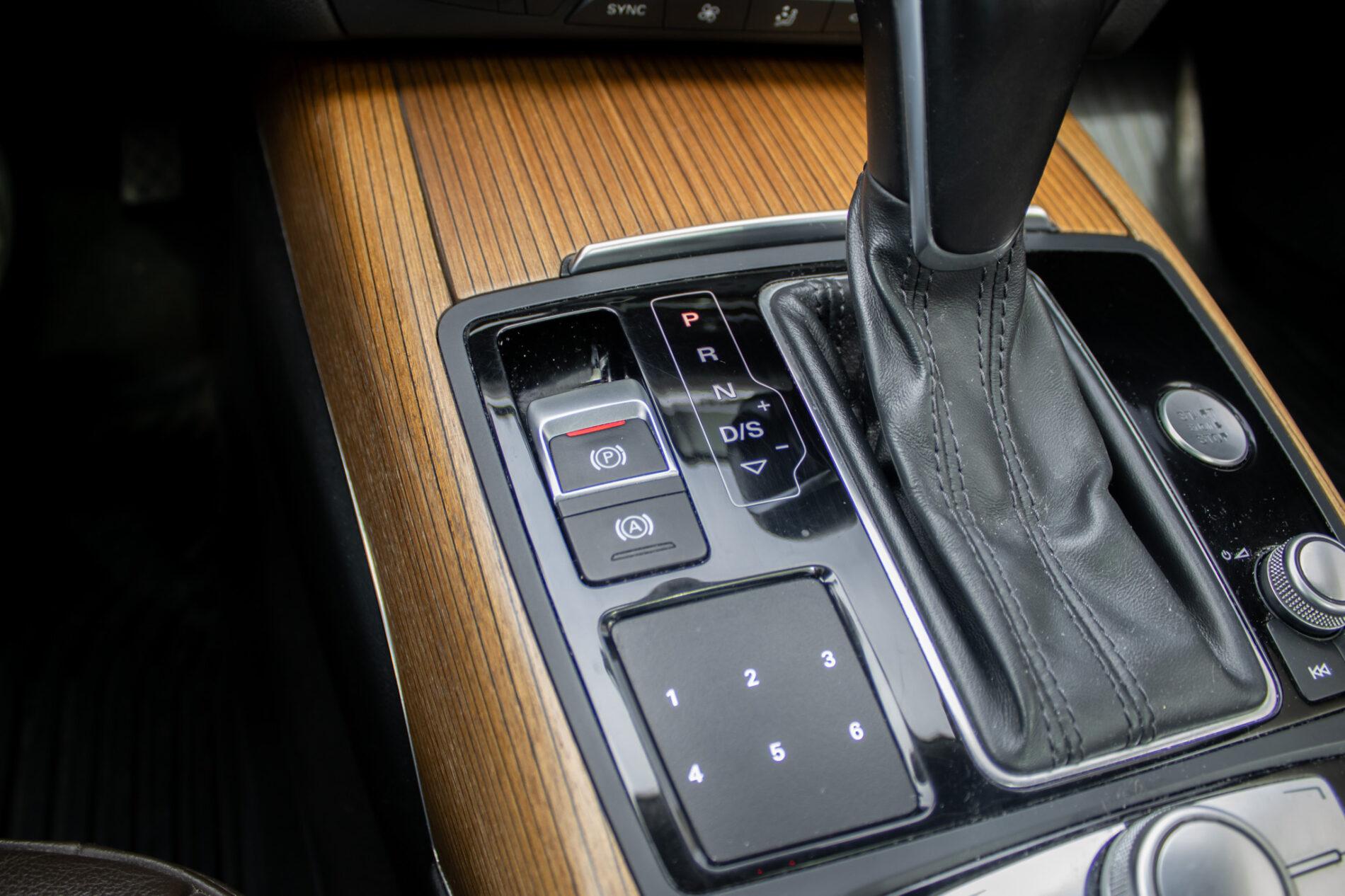 2016 AUDI A6, bílá kombi, 253 654 km
