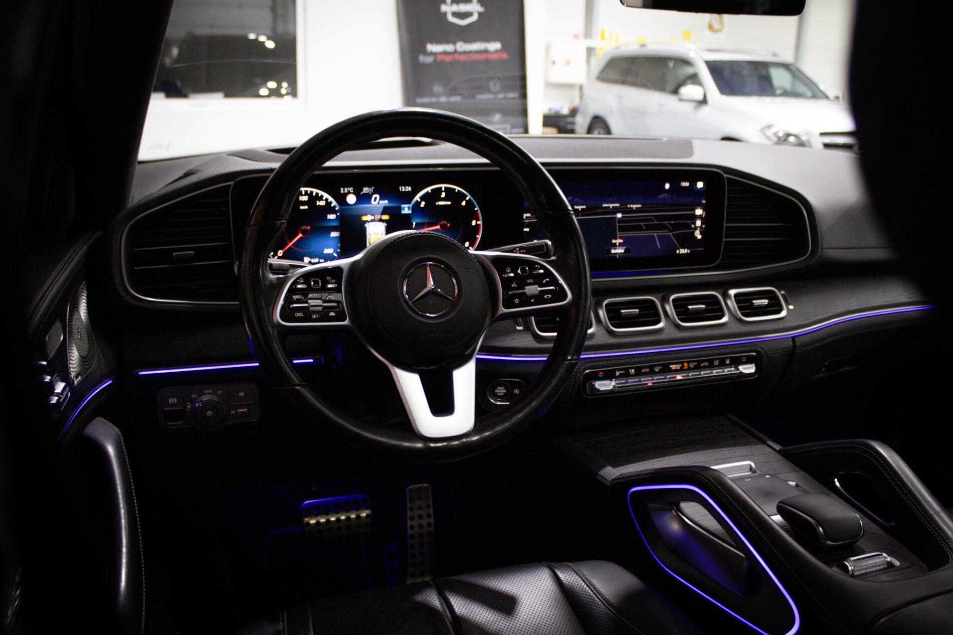 2021 Mercedes-Benz GLS 400d, černá suv, 79 992 km