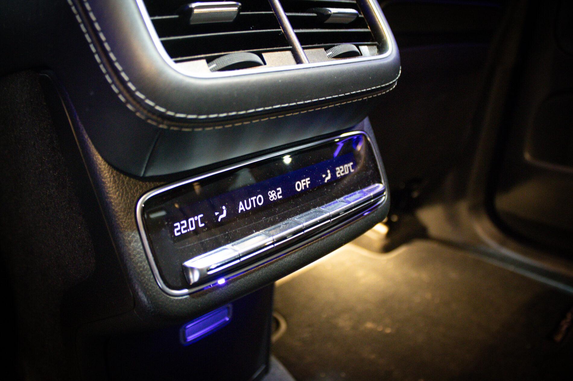 2021 Mercedes-Benz GLS 400d, černá suv, 79 992 km