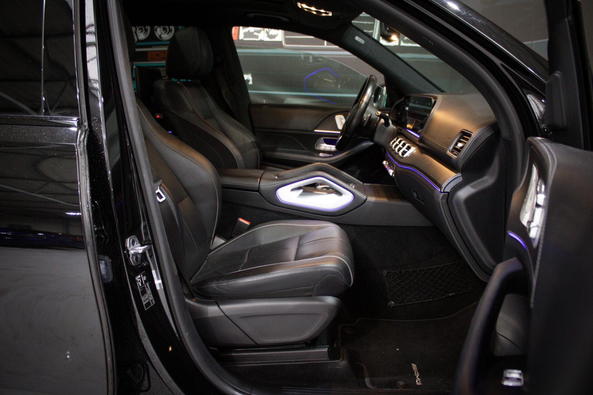 2021 Mercedes-Benz GLS 400d, černá suv, 79 992 km
