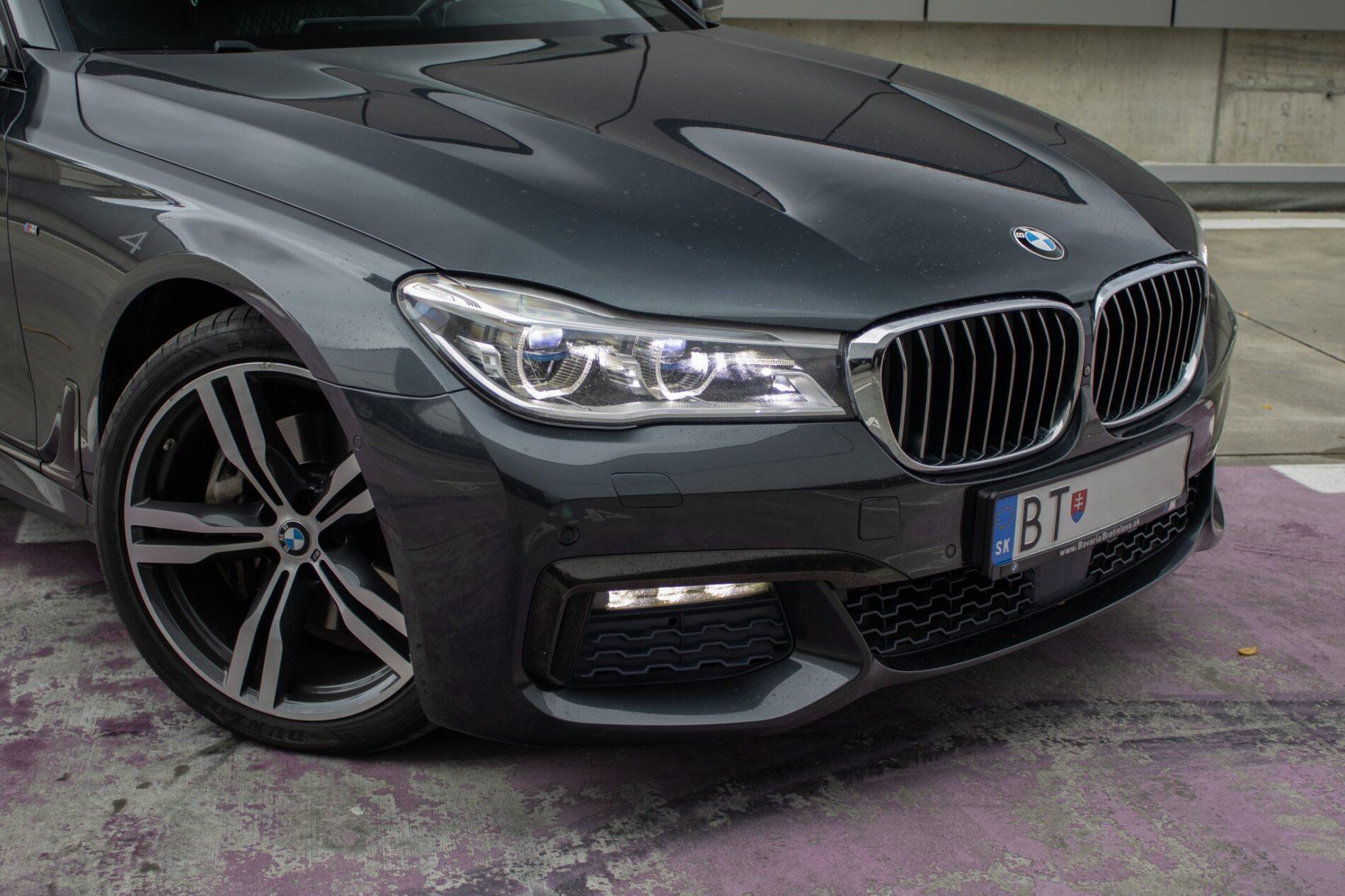 2017 BMW 740d, šedá sedan, 199 355 km