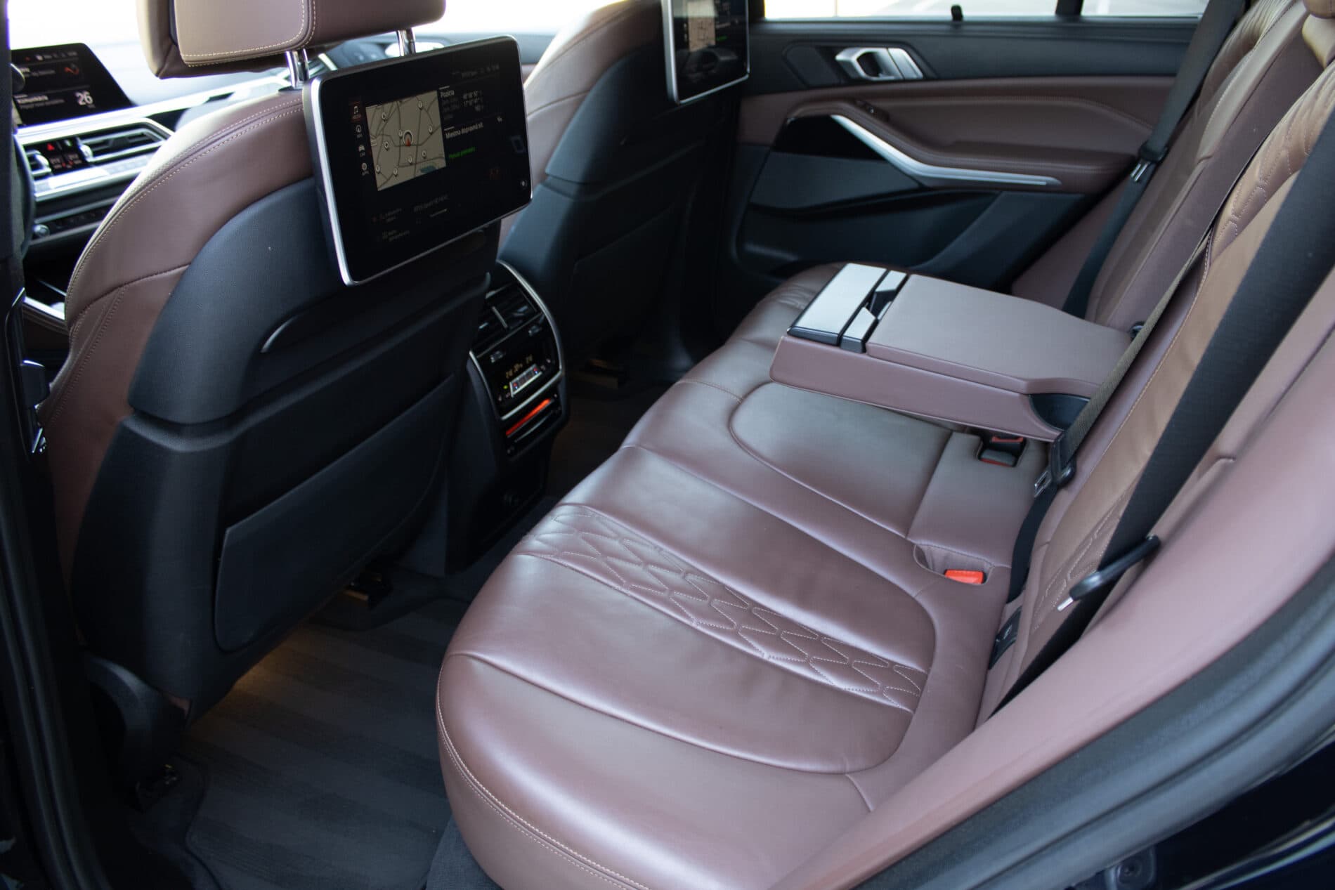 2019 BMW X5 M50d, černá suv, 122 049 km