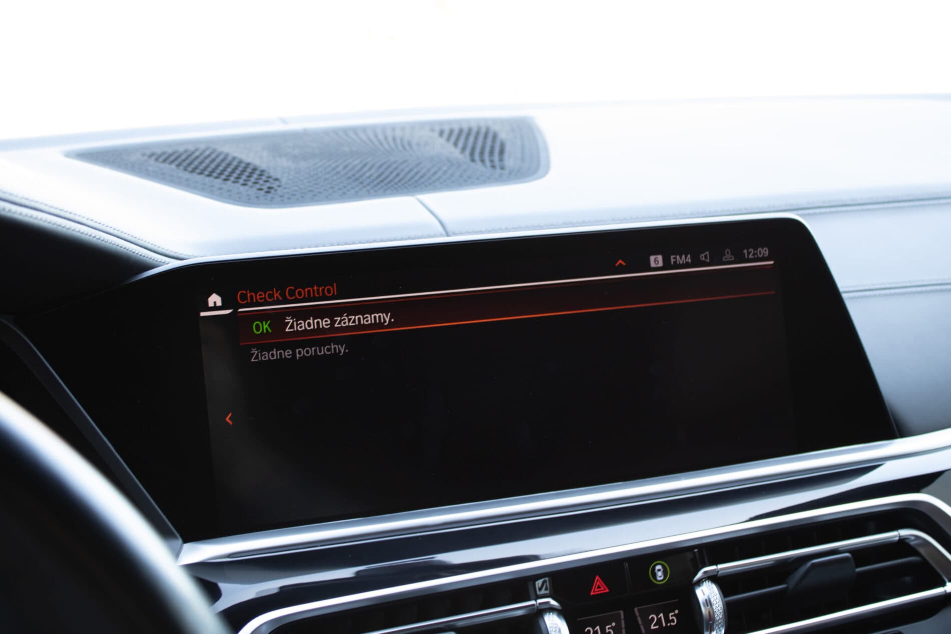 2019 BMW X5 M50d, černá suv, 122 049 km