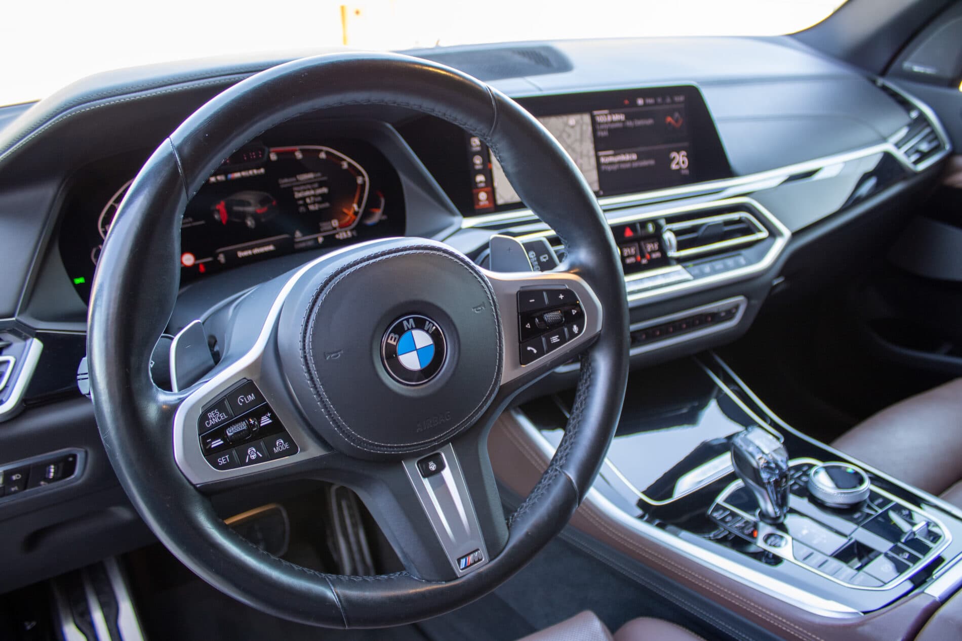 2019 BMW X5 M50d, černá suv, 122 049 km