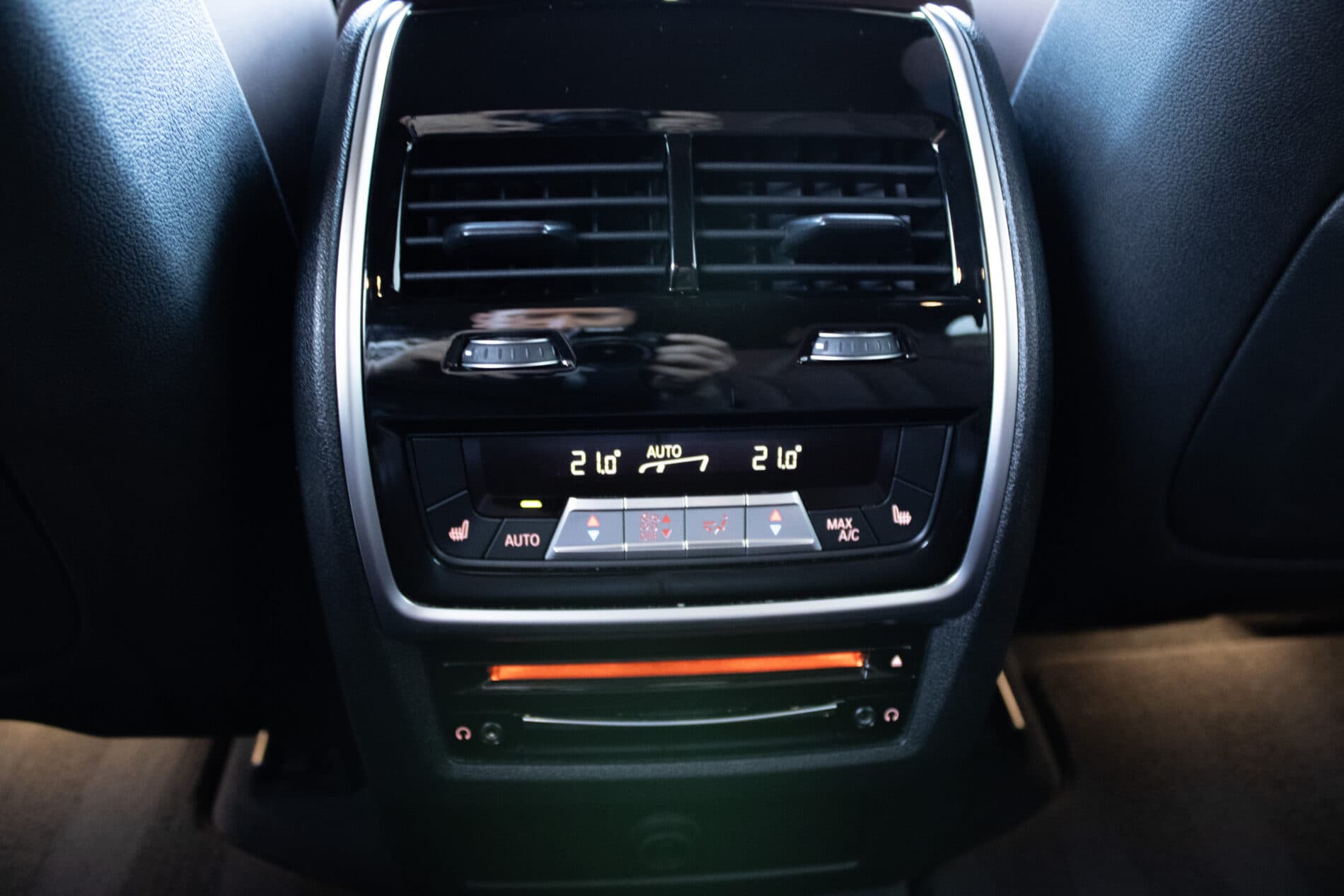 2019 BMW X5 M50d, černá suv, 122 049 km