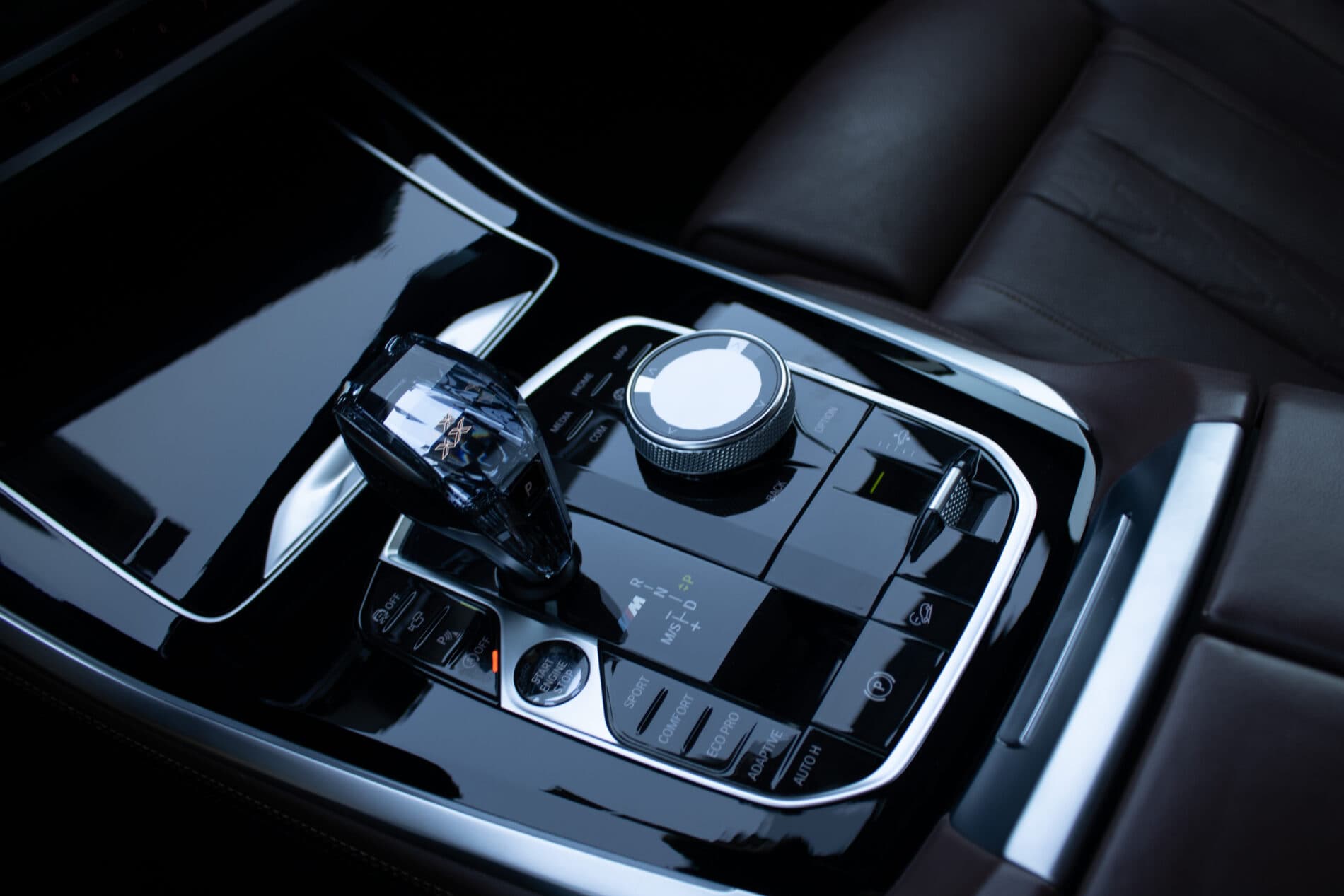 2019 BMW X5 M50d, černá suv, 122 049 km