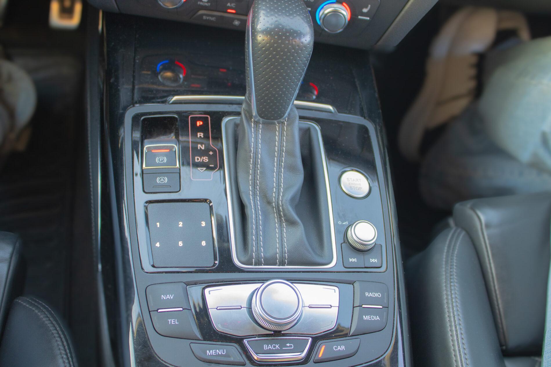 2015 AUDI A6, bílá kombi, 281 000 km