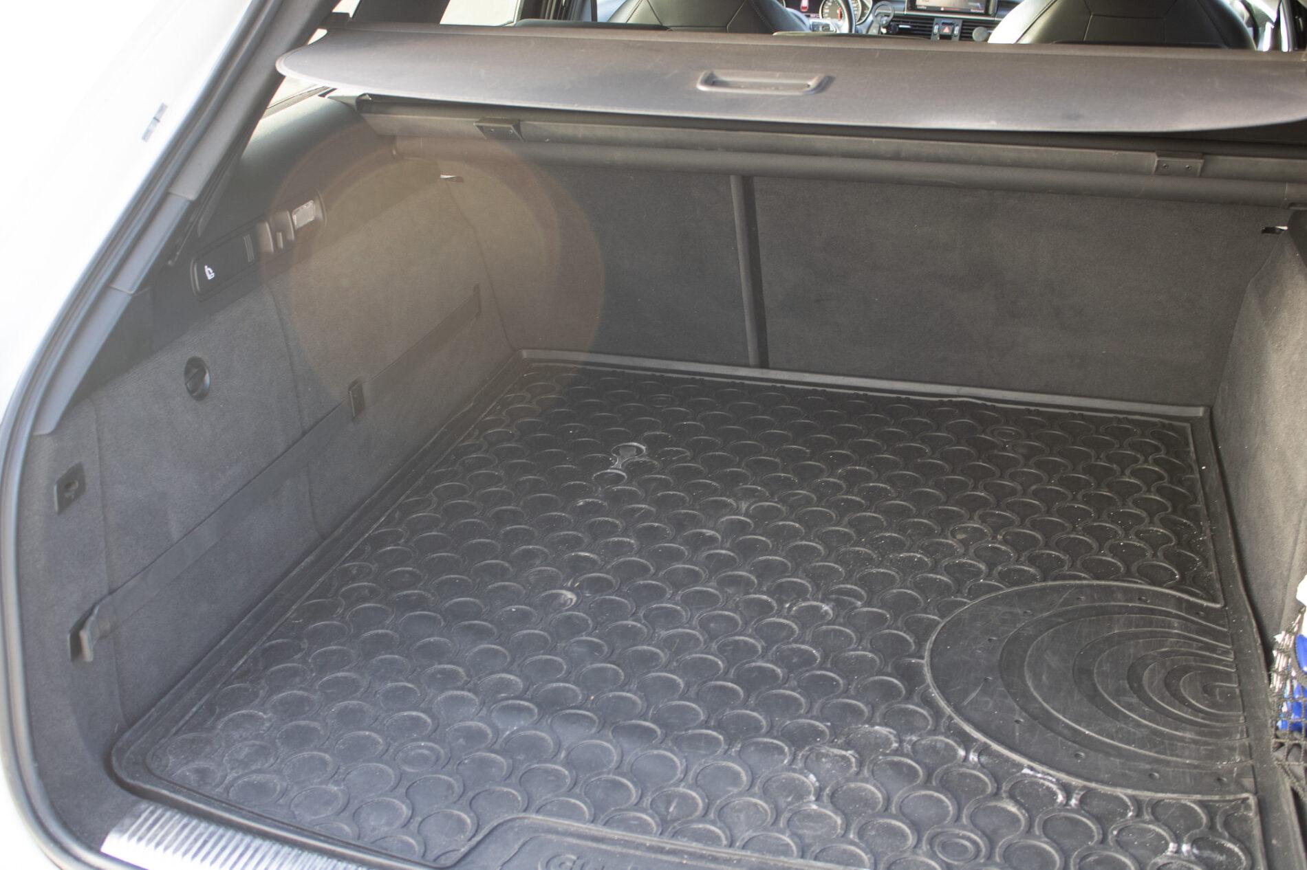 2015 AUDI A6, bílá kombi, 281 000 km