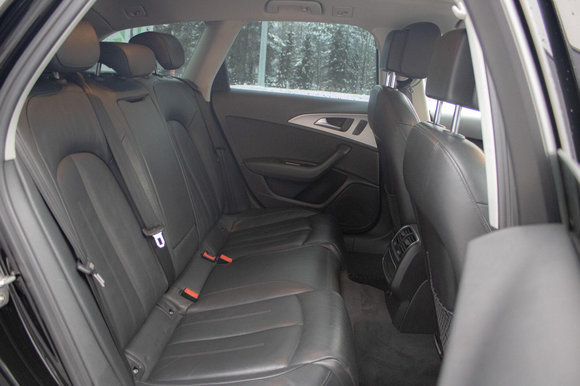 2016 AUDI A6, černá kombi, 225 800 km