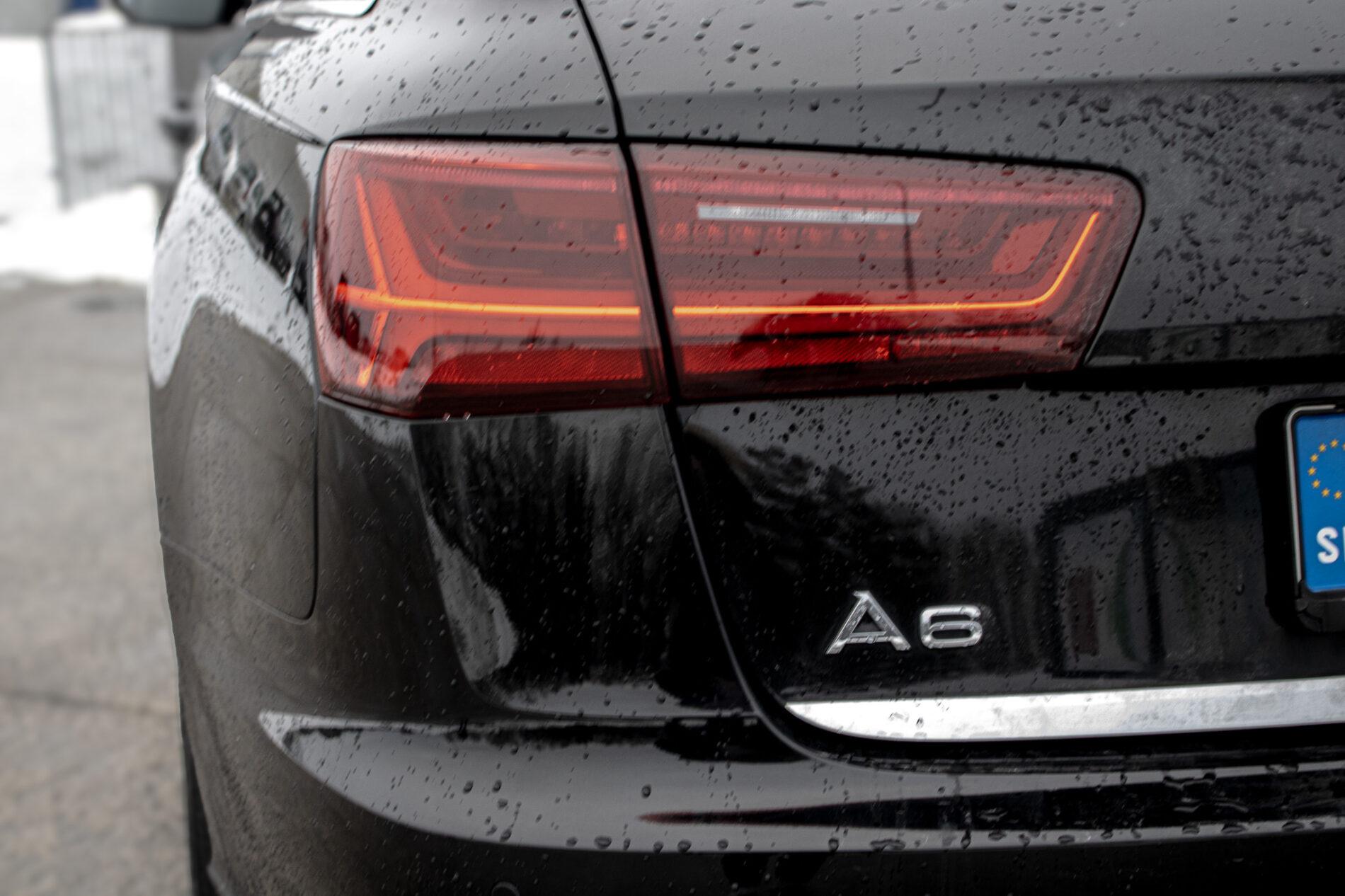 2016 AUDI A6, černá kombi, 225 800 km