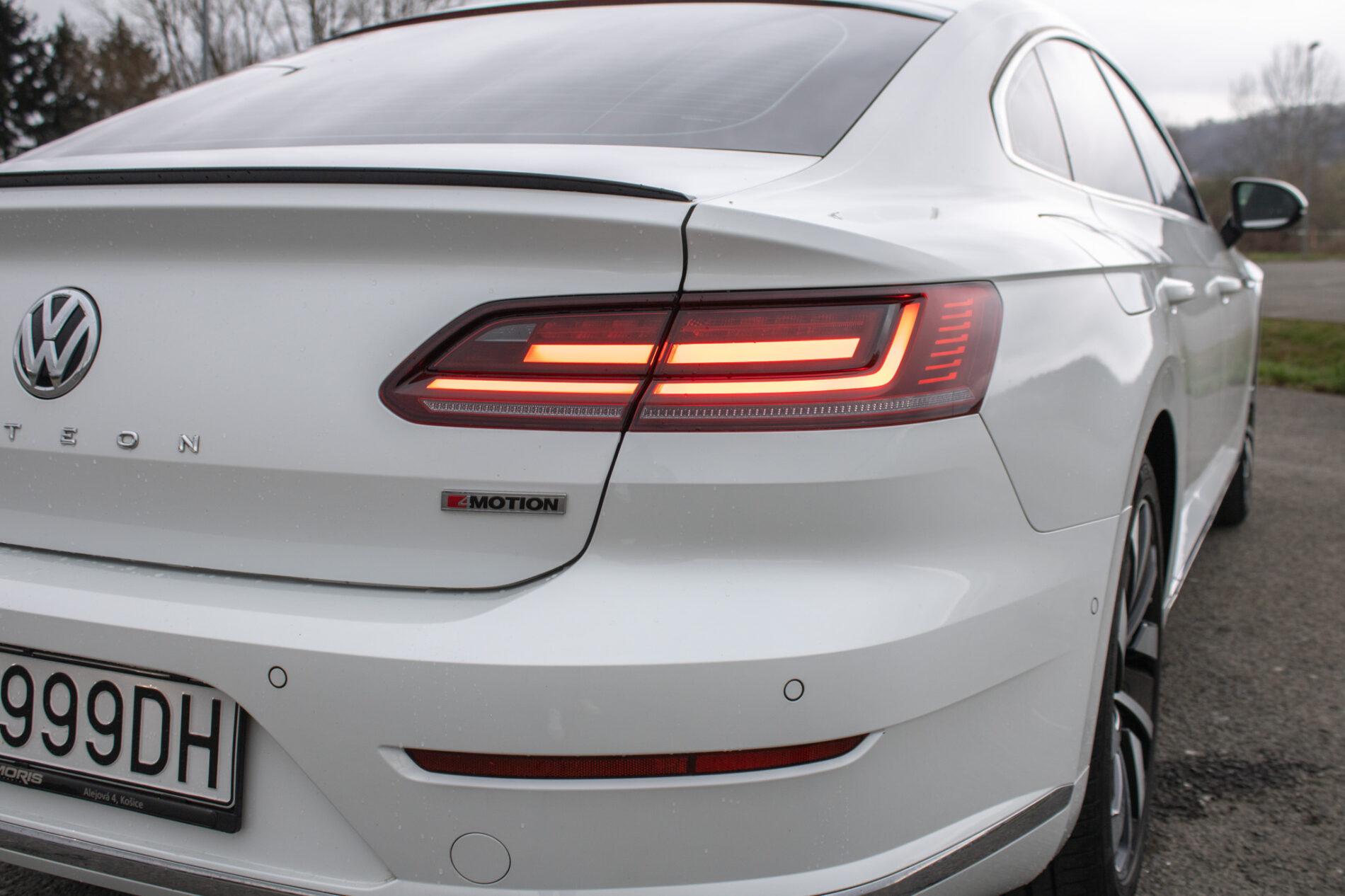 2018 Volkswagen Arteon, bílá sedan, 106 961 km