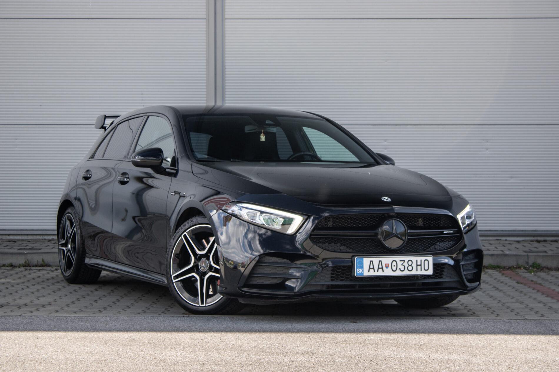 2019 Mercedes-Benz A 35 AMG, černá sedan, 60 541 km