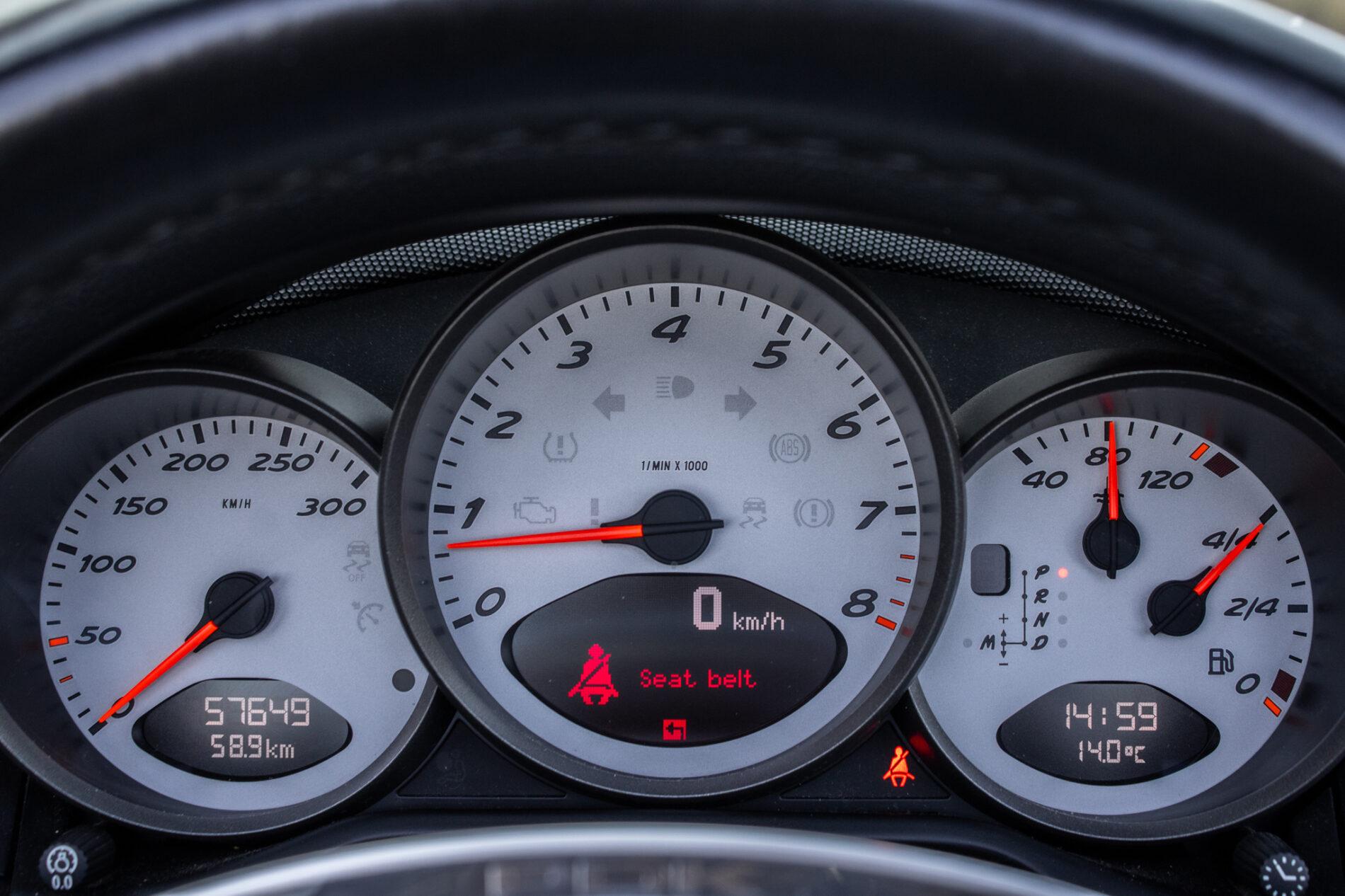 2010 Porsche Boxster S, bílá kabriolet, 57 649 km