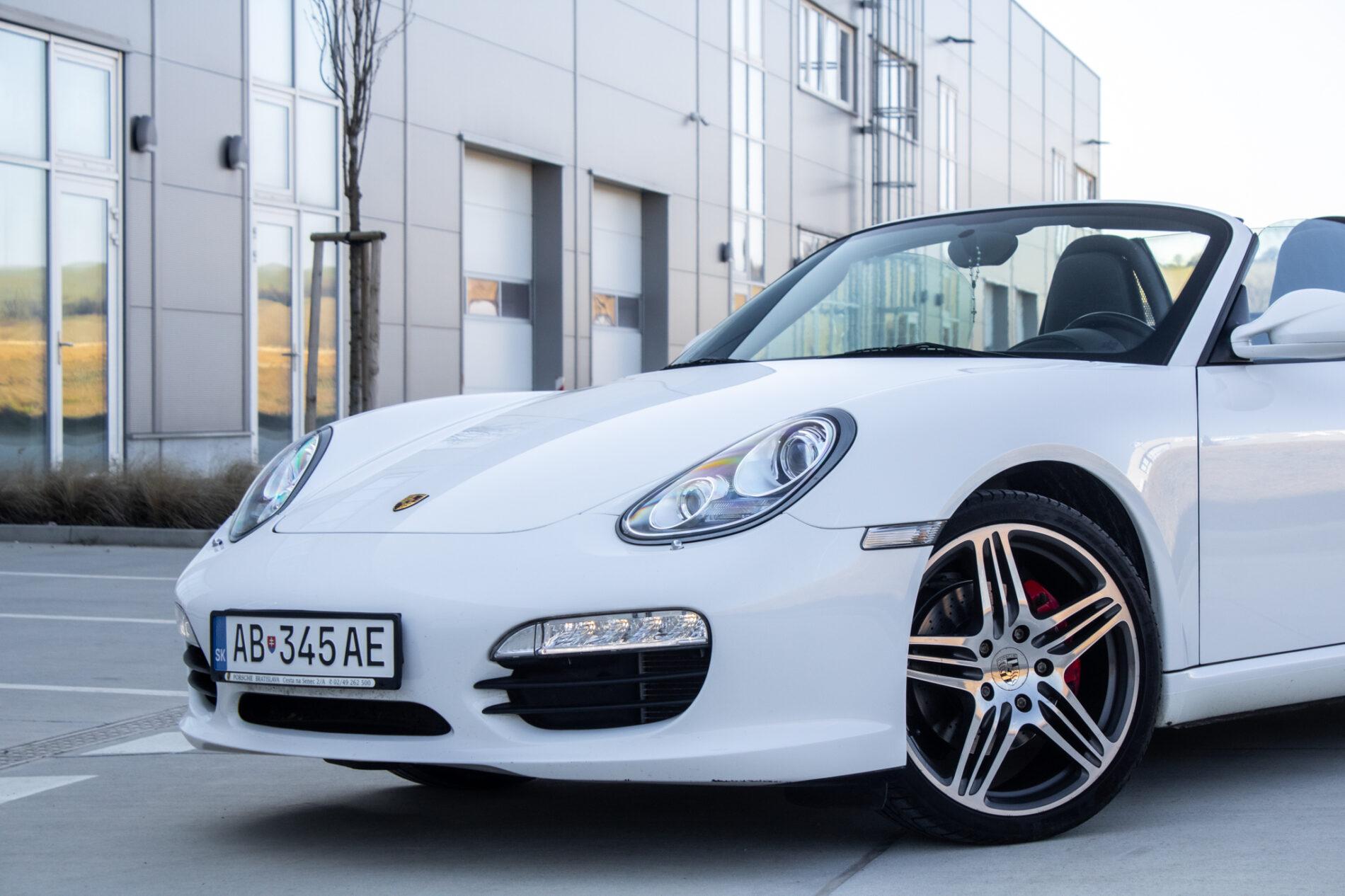 2010 Porsche Boxster S, bílá kabriolet, 57 649 km
