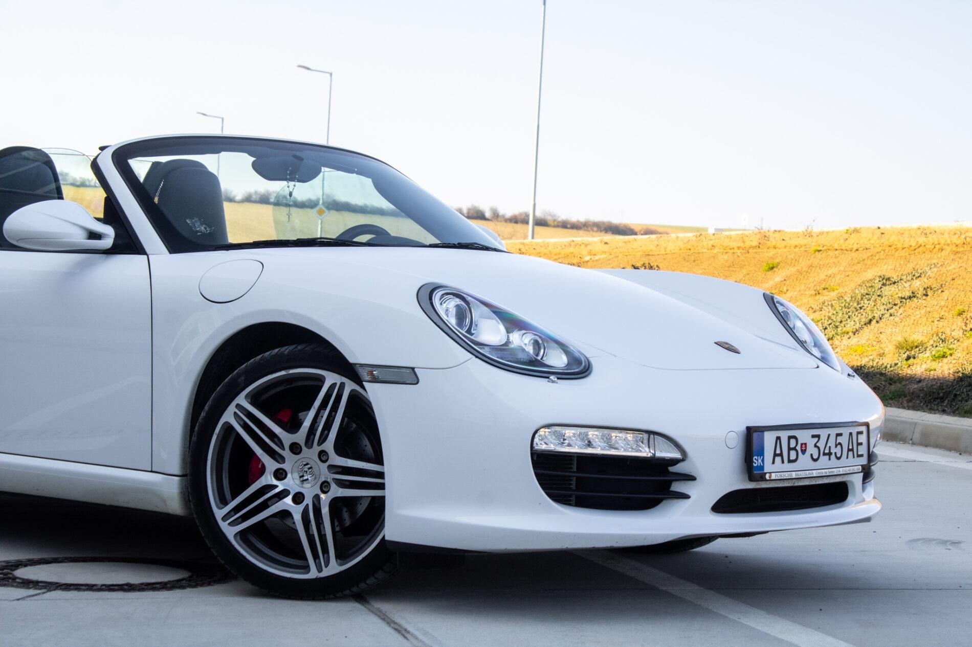2010 Porsche Boxster S, bílá kabriolet, 57 649 km