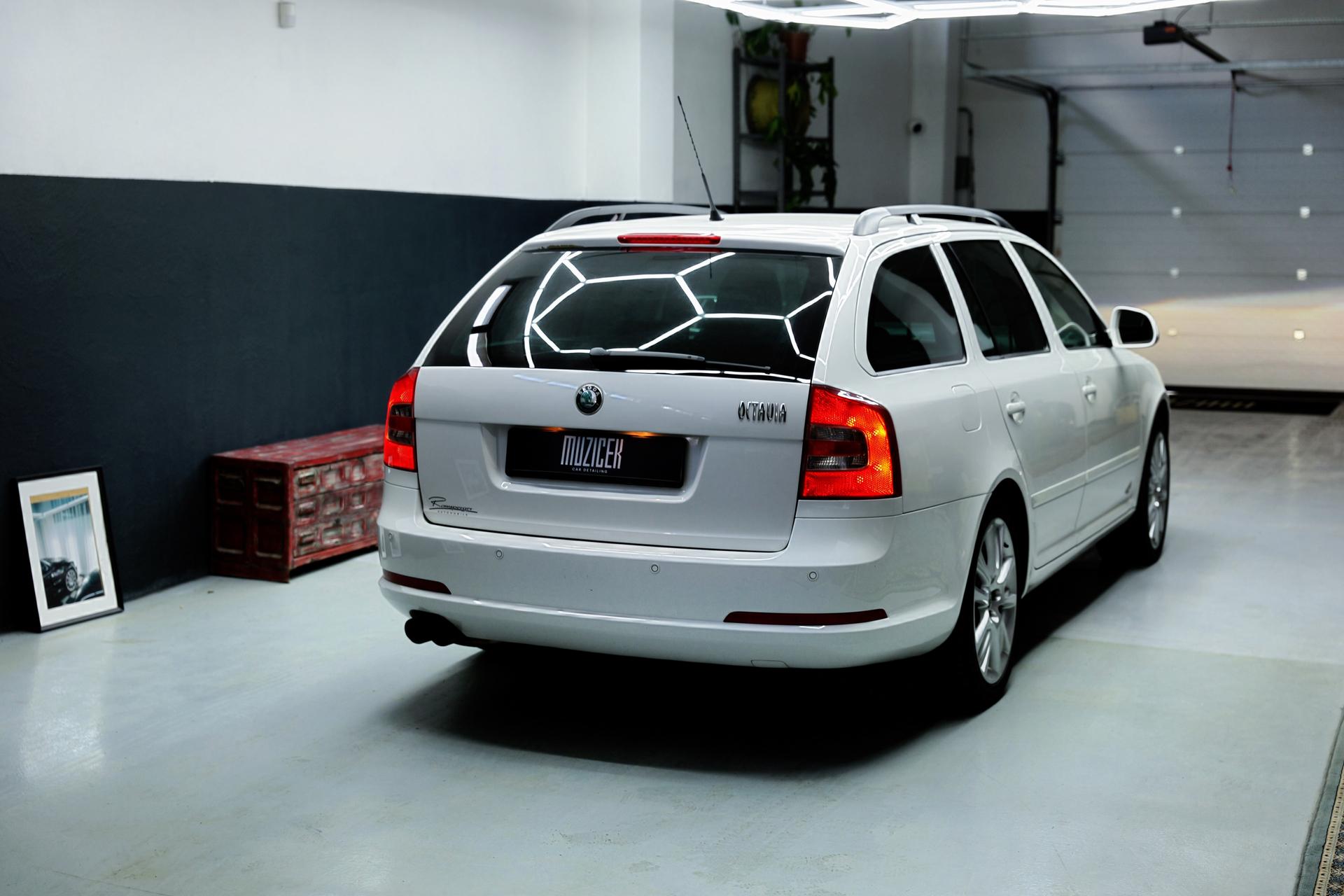 2009 Skoda Octavia RS mk2 combi, bílá kombi, 129 910 km