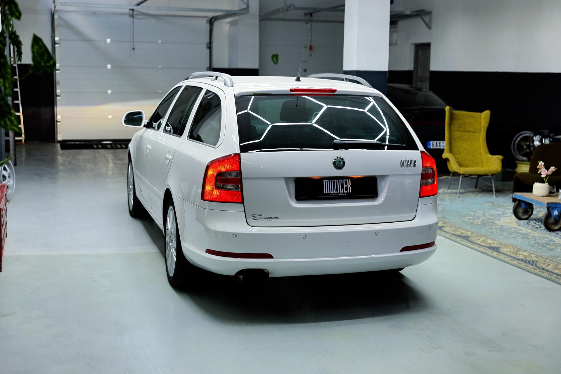 2009 Skoda Octavia RS mk2 combi, bílá kombi, 129 910 km