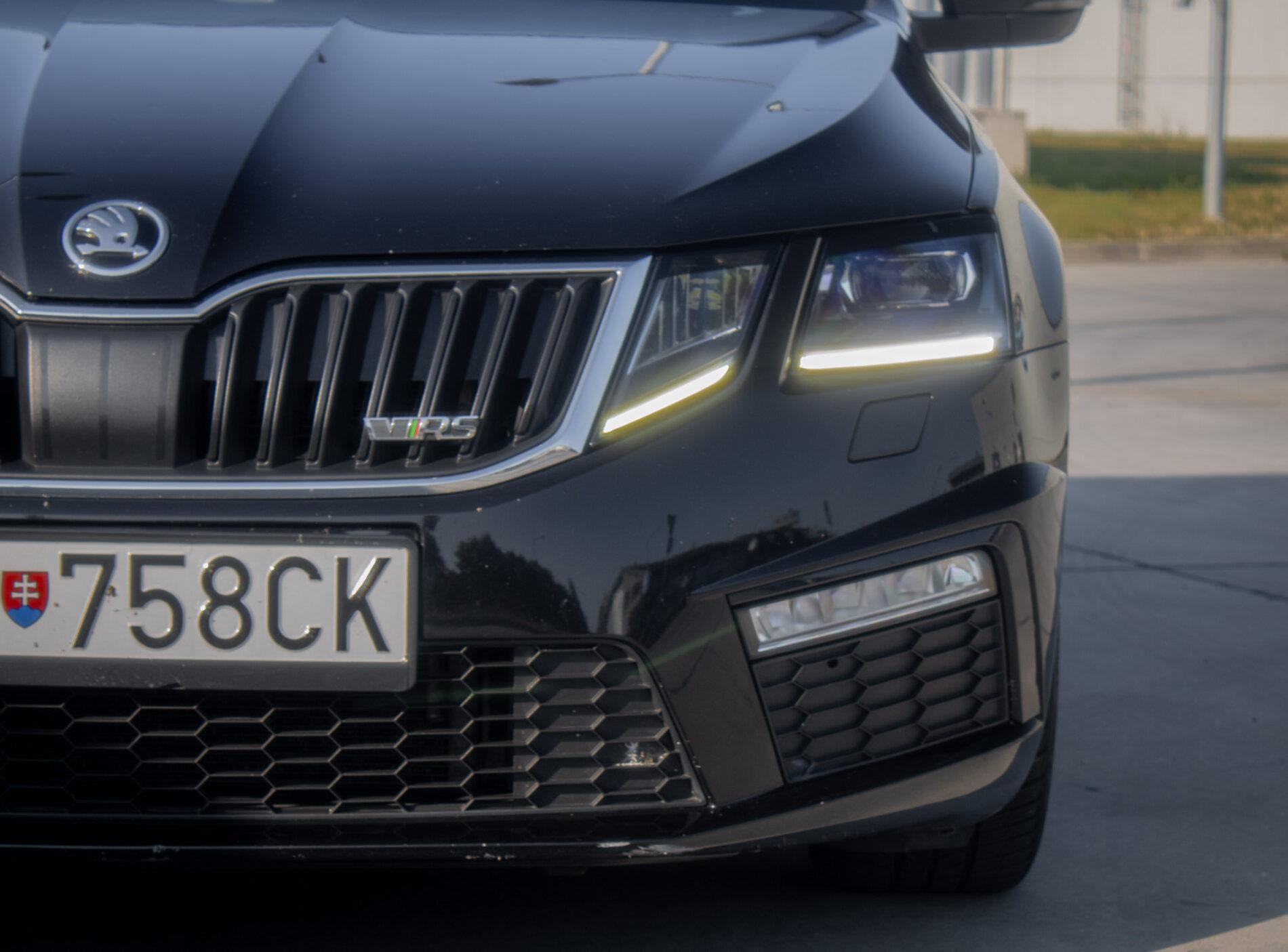2018 Skoda Octavia RS, černá kombi, 223 705 km