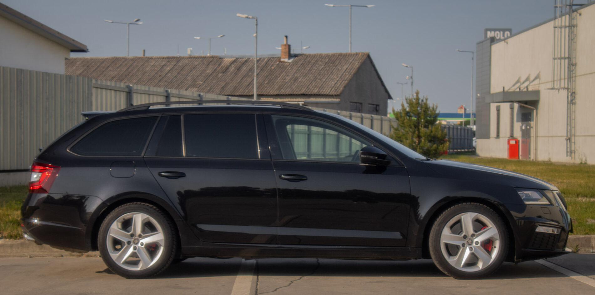 2018 Skoda Octavia RS, černá kombi, 223 705 km