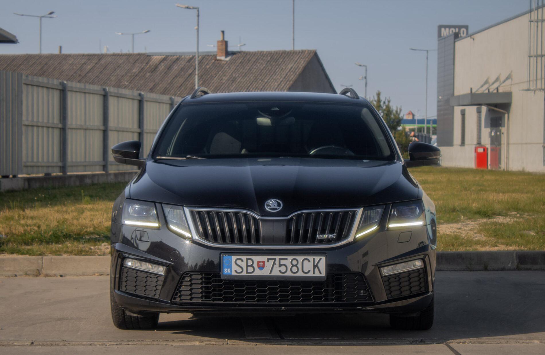 2018 Skoda Octavia RS, černá kombi, 223 705 km
