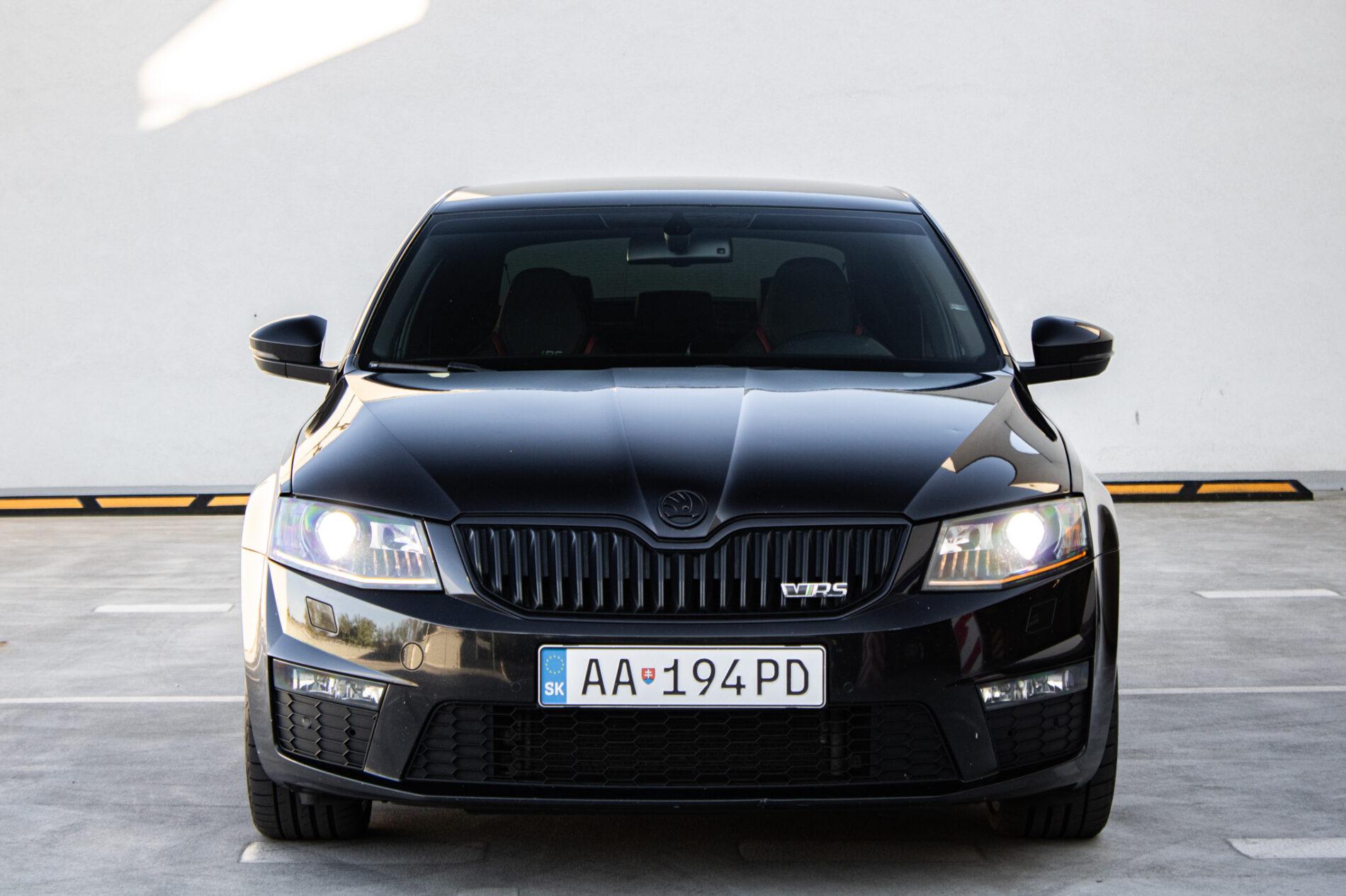 2016 Skoda Octavia RS, černá sedan, 227 447 km