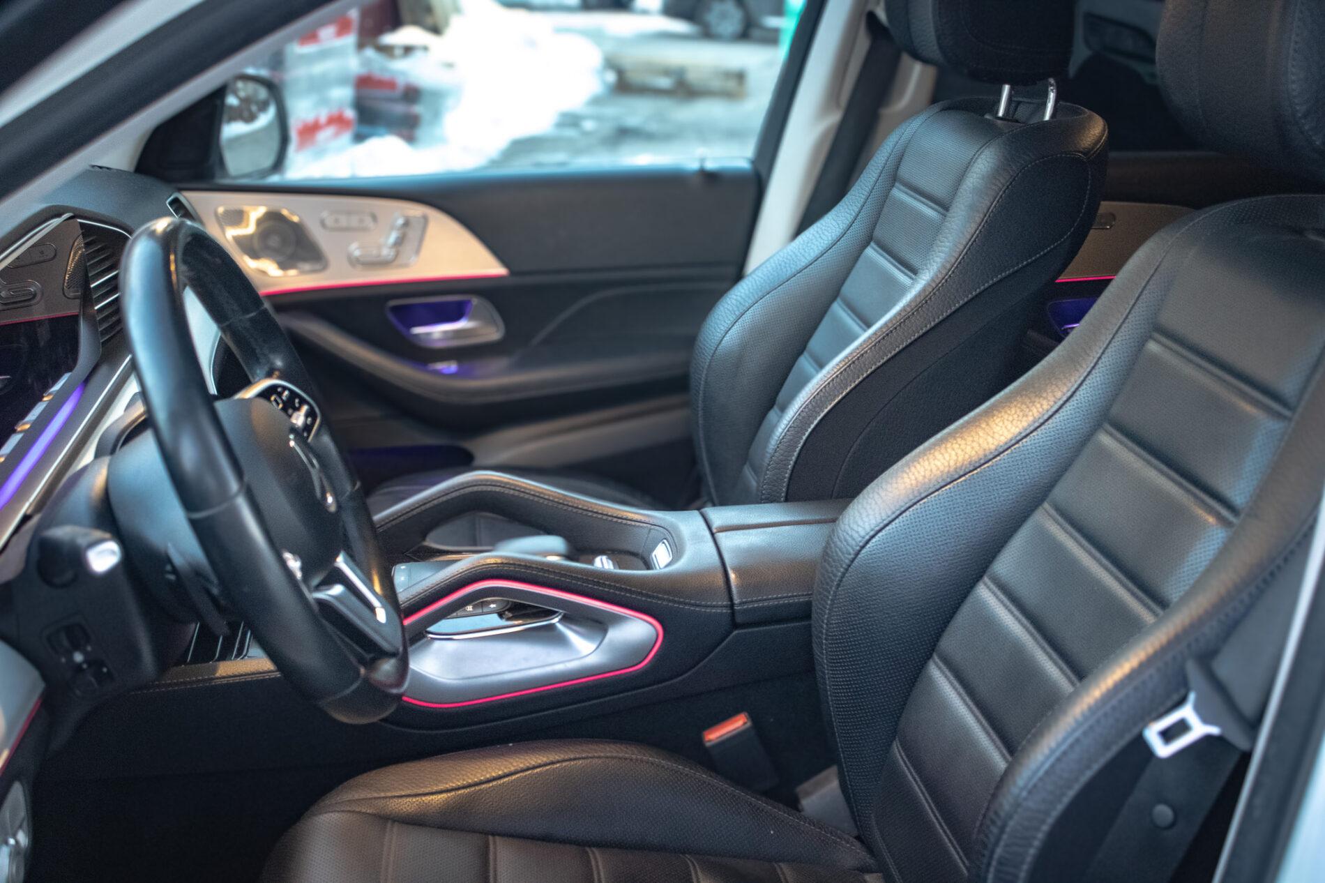 2022 Mercedes-Benz GLE 400d, bílá kombi, 120 000 km
