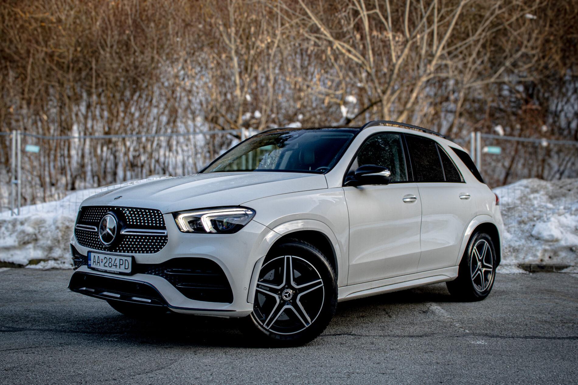 2022 Mercedes-Benz GLE 400d, bílá kombi, 120 000 km